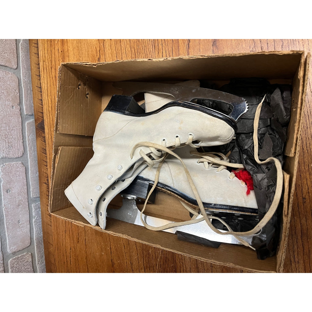 Vintage 1940s Indian Head Women's Ice Skating Outfit Figure Skates Box