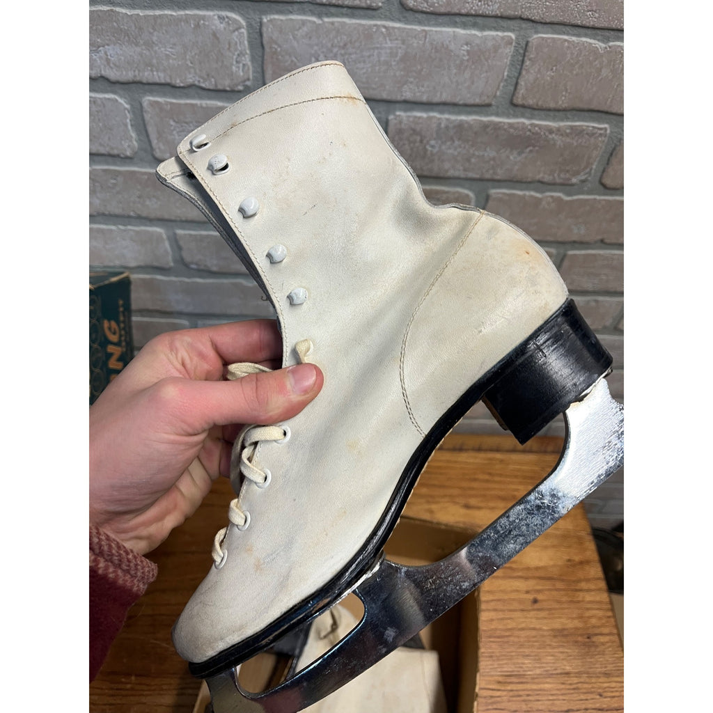 Vintage 1940s Indian Head Women's Ice Skating Outfit Figure Skates Box