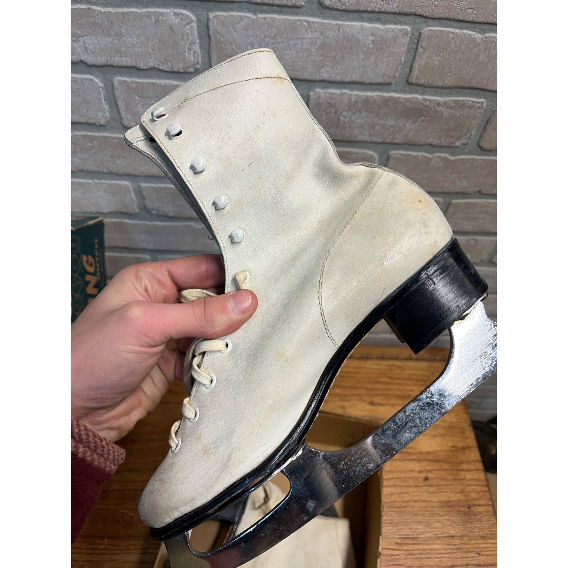 Vintage 1940s Indian Head Women's Ice Skating Outfit Figure Skates Box