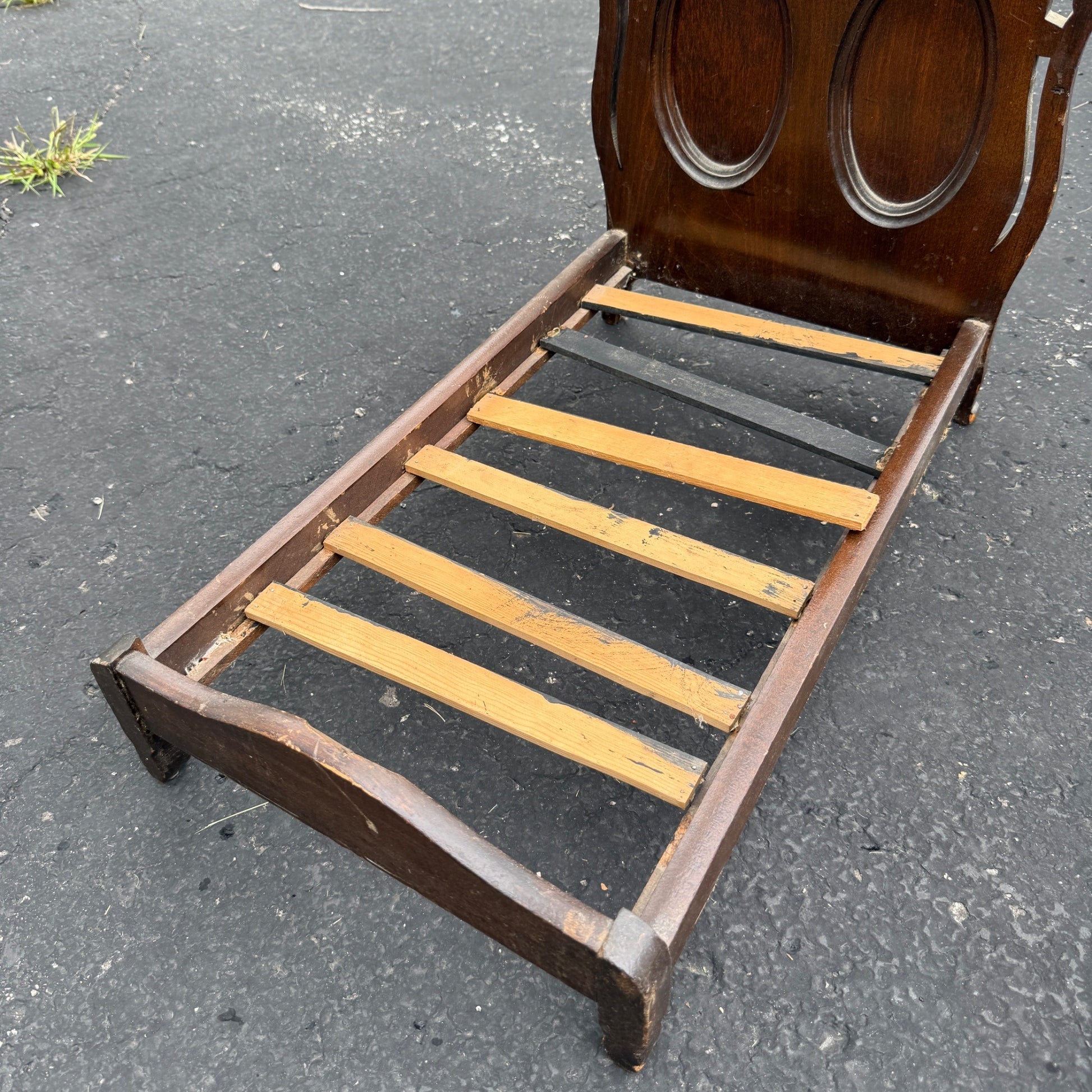 Antique 1900s Victorian Eastlake Doll Bed Wooden Furniture 20" Long