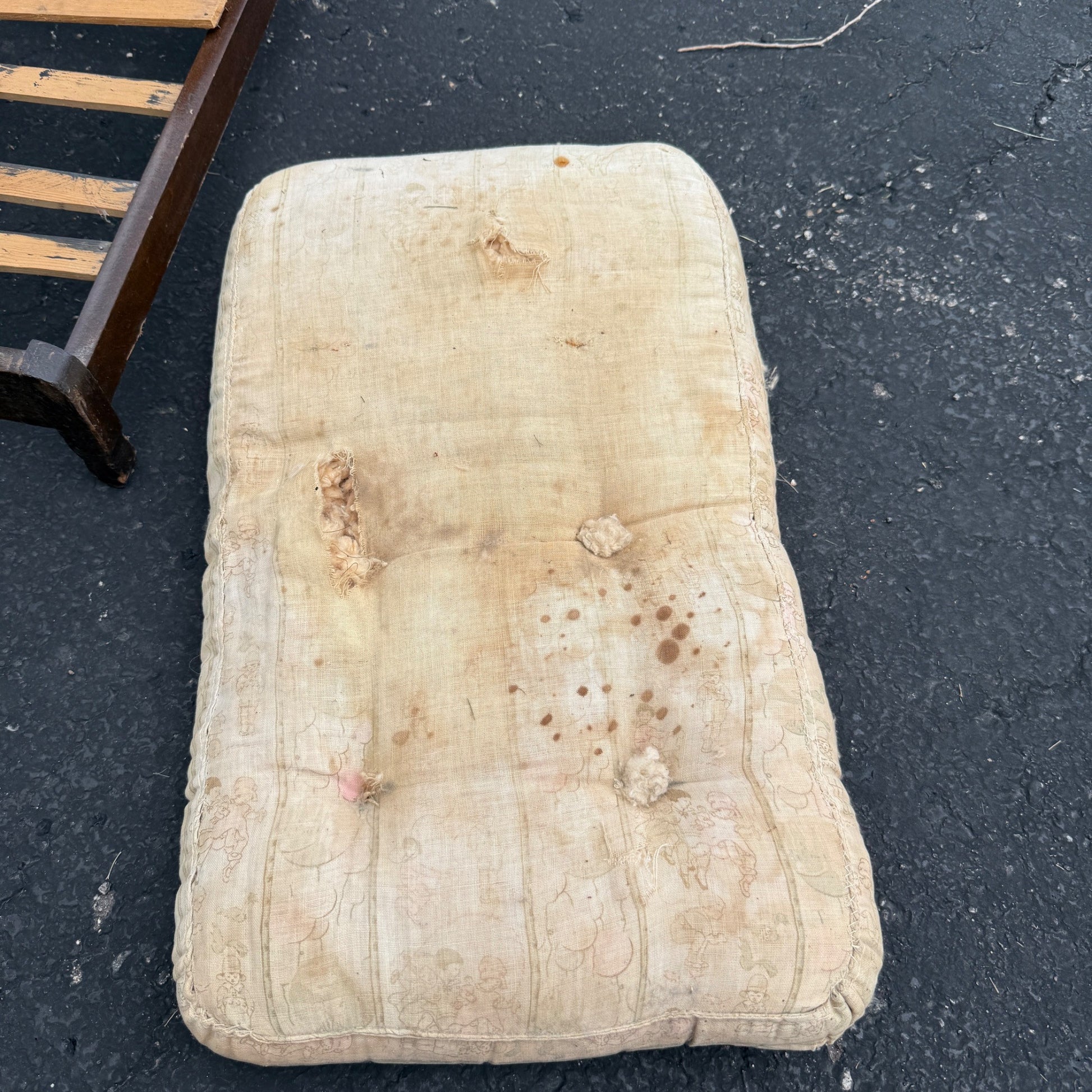 Antique 1900s Victorian Eastlake Doll Bed Wooden Furniture 20" Long