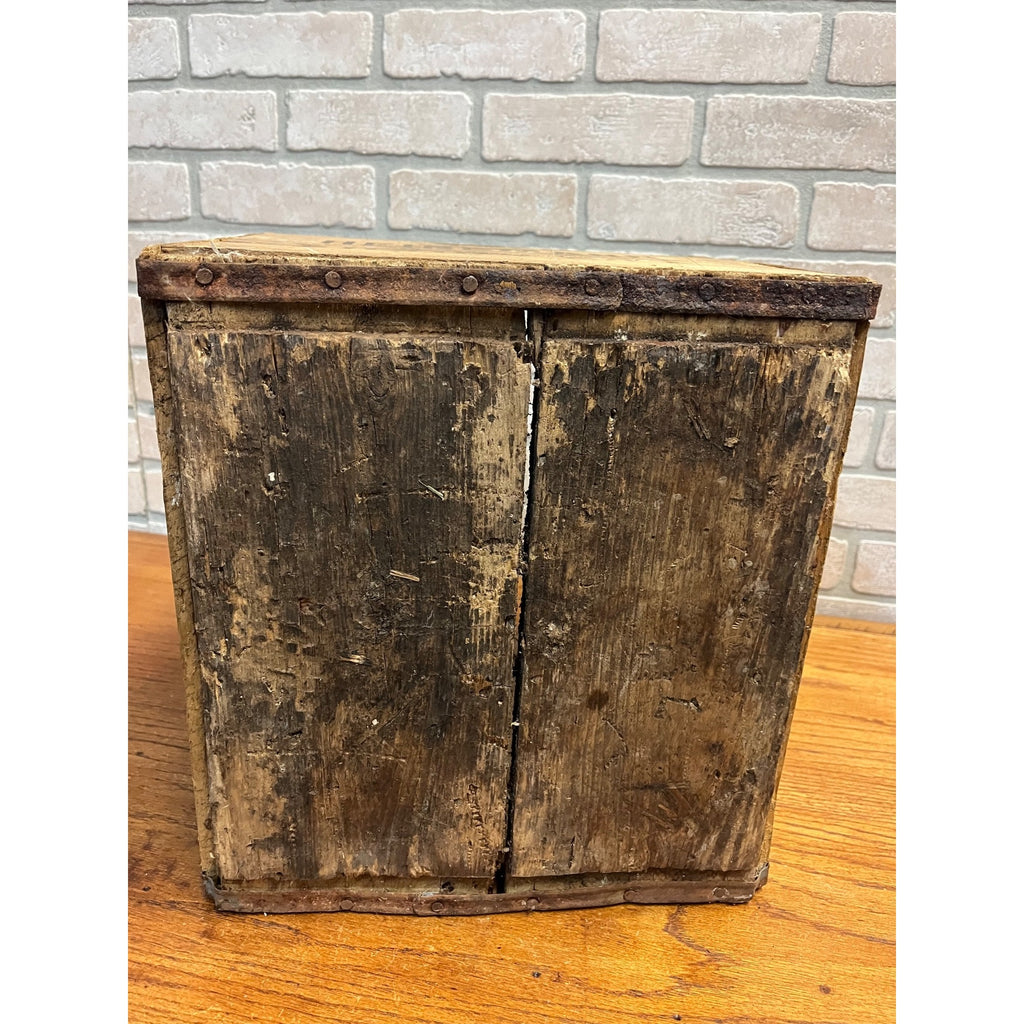 Vintage Heinemann Dairy Co Wooden Crate Kewaskum Wisconsin Milk Crate