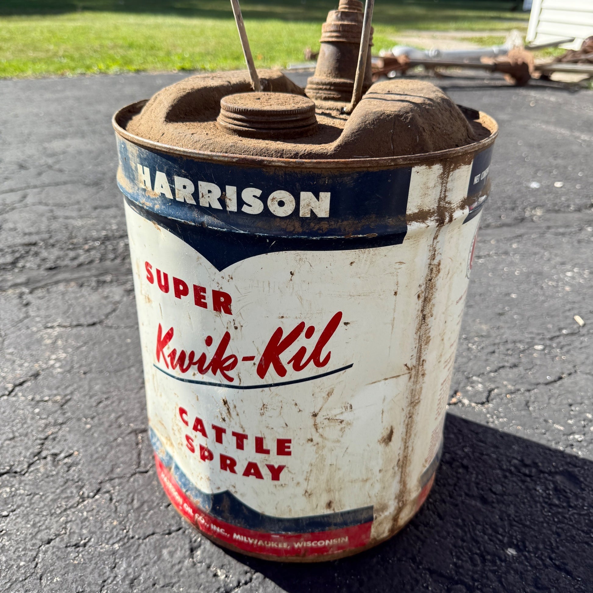 VTG Harrison Oil Kwik Kil Cattle Spray Farm Oil Can 5 Gallon Milwaukee Wisconsin