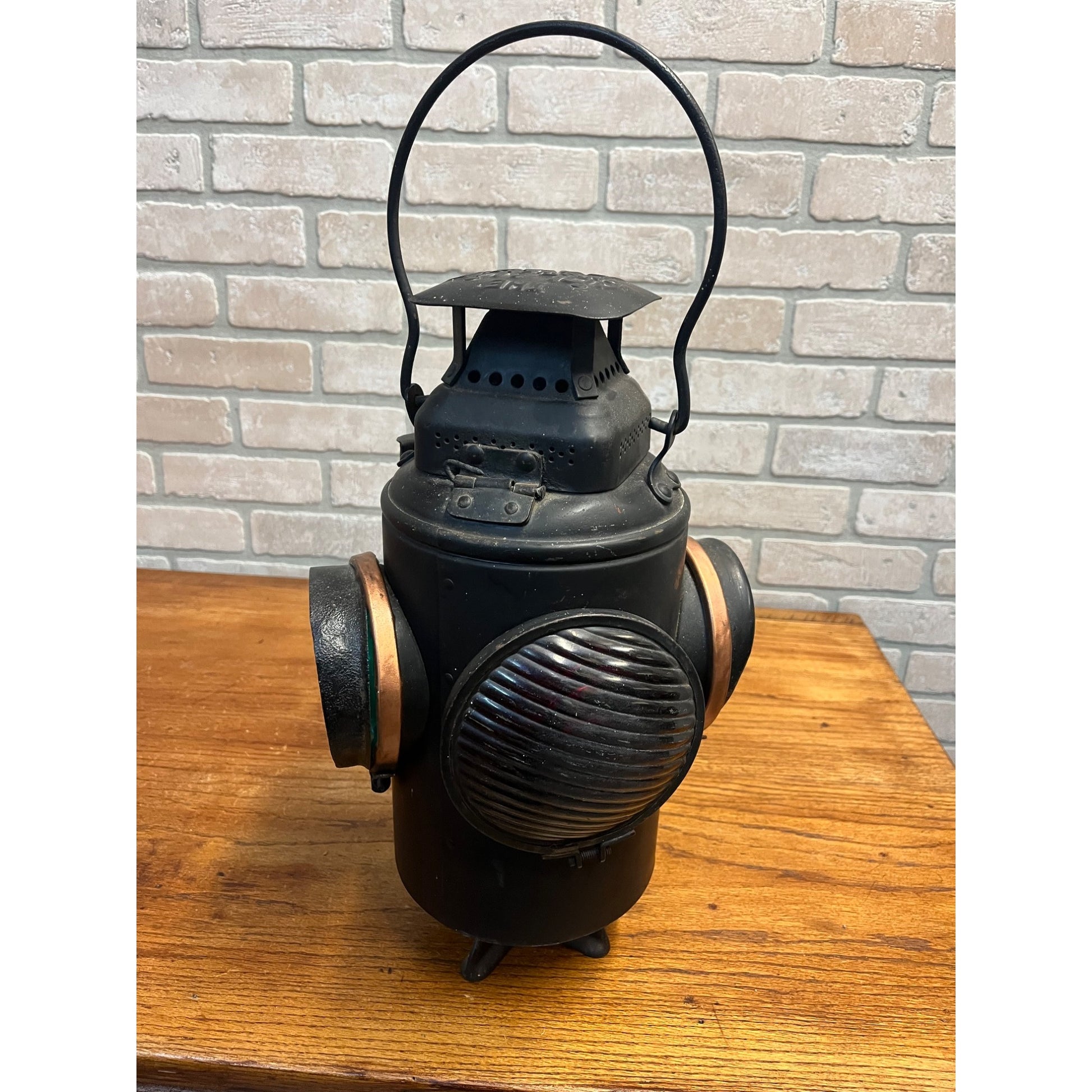 Original New York Central Adlake Non-Sweating Railroad Caboose Lantern 4-Way