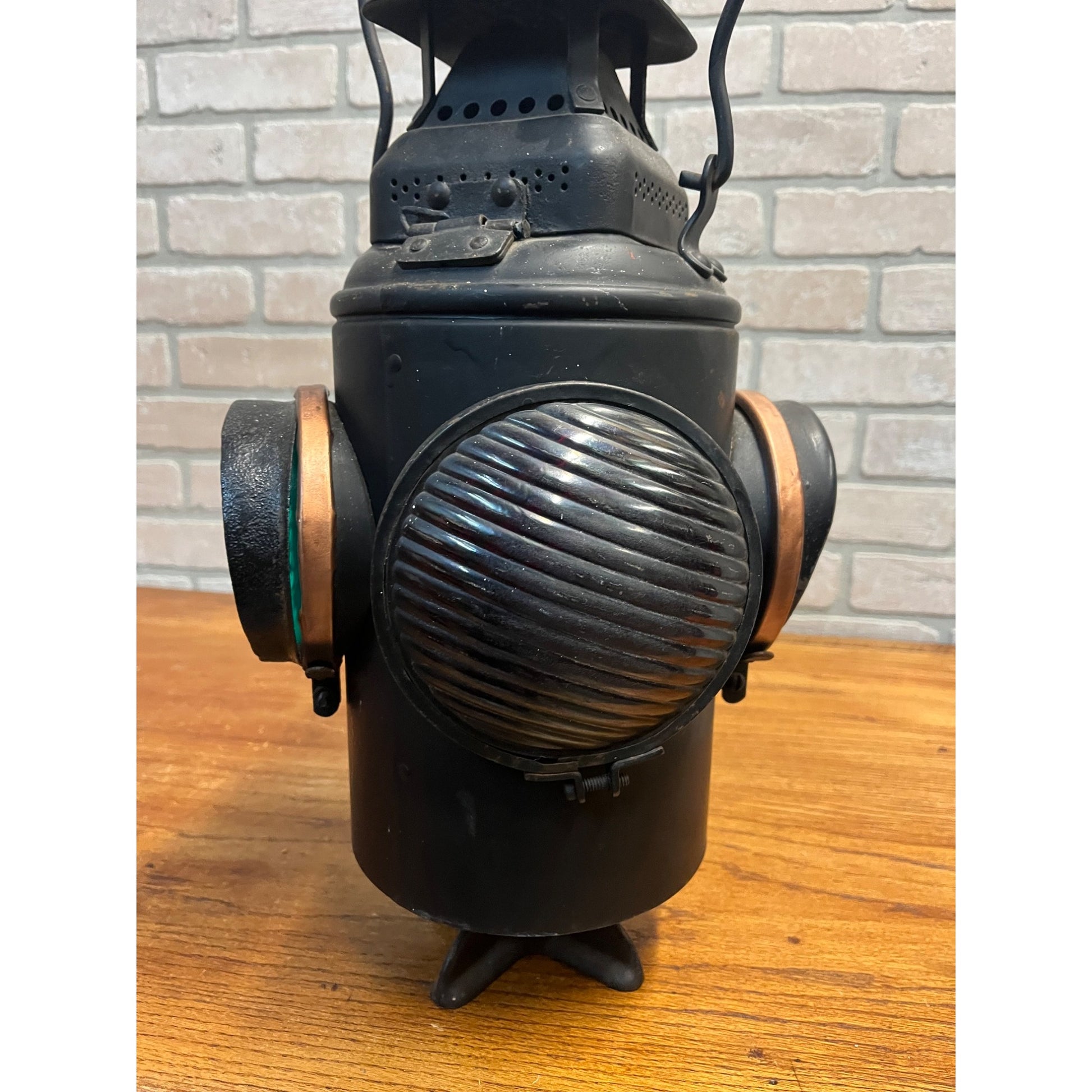 Original New York Central Adlake Non-Sweating Railroad Caboose Lantern 4-Way