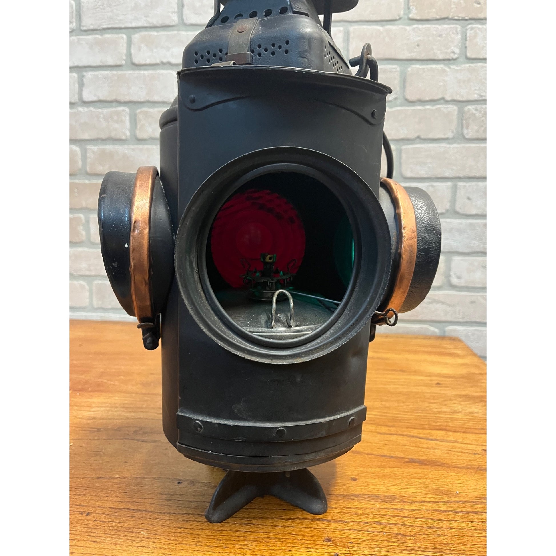 Original New York Central Adlake Non-Sweating Railroad Caboose Lantern 4-Way