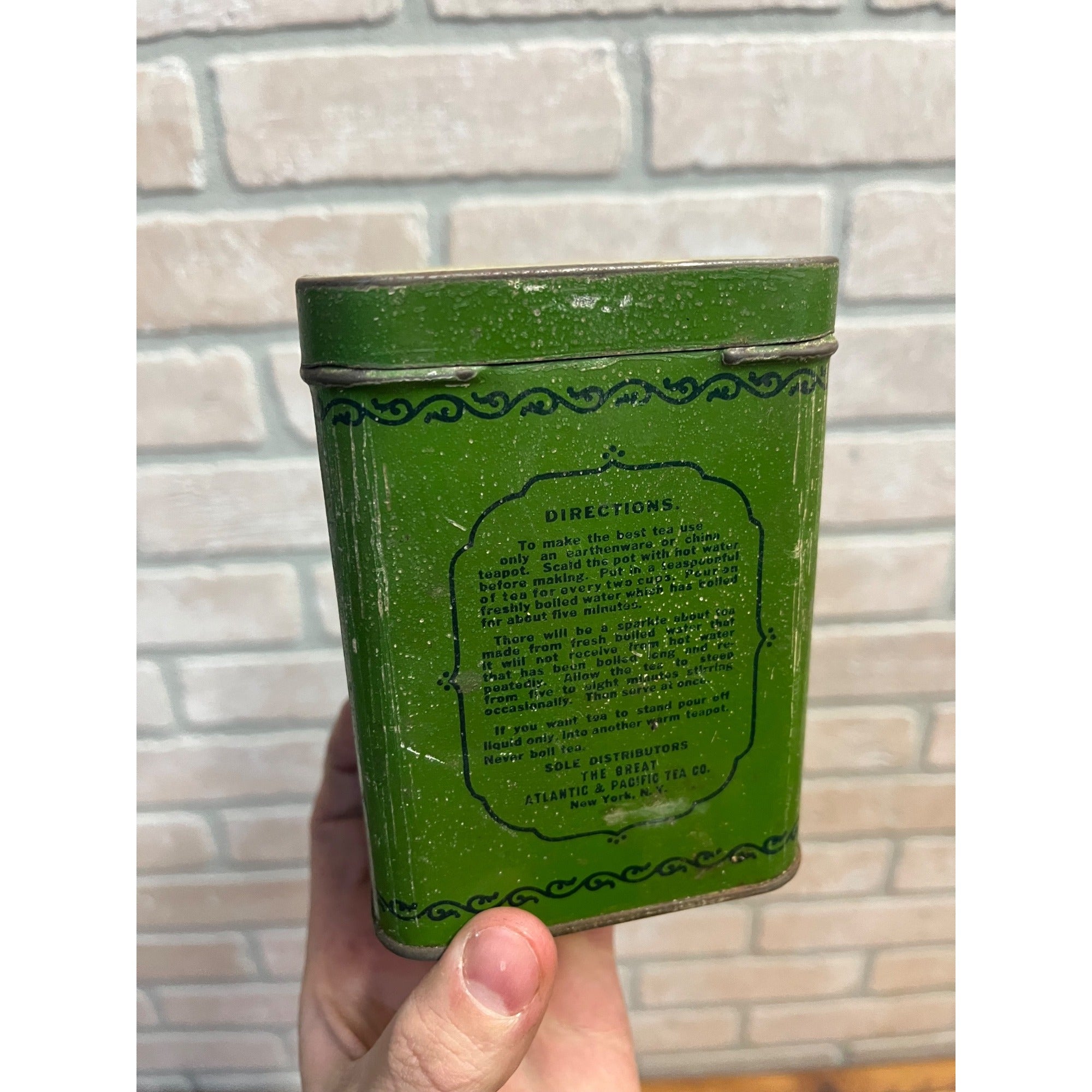 Vintage Antique Grandmother's Green Japan Tea One Half Pound Tin WITH LOOSE TEA