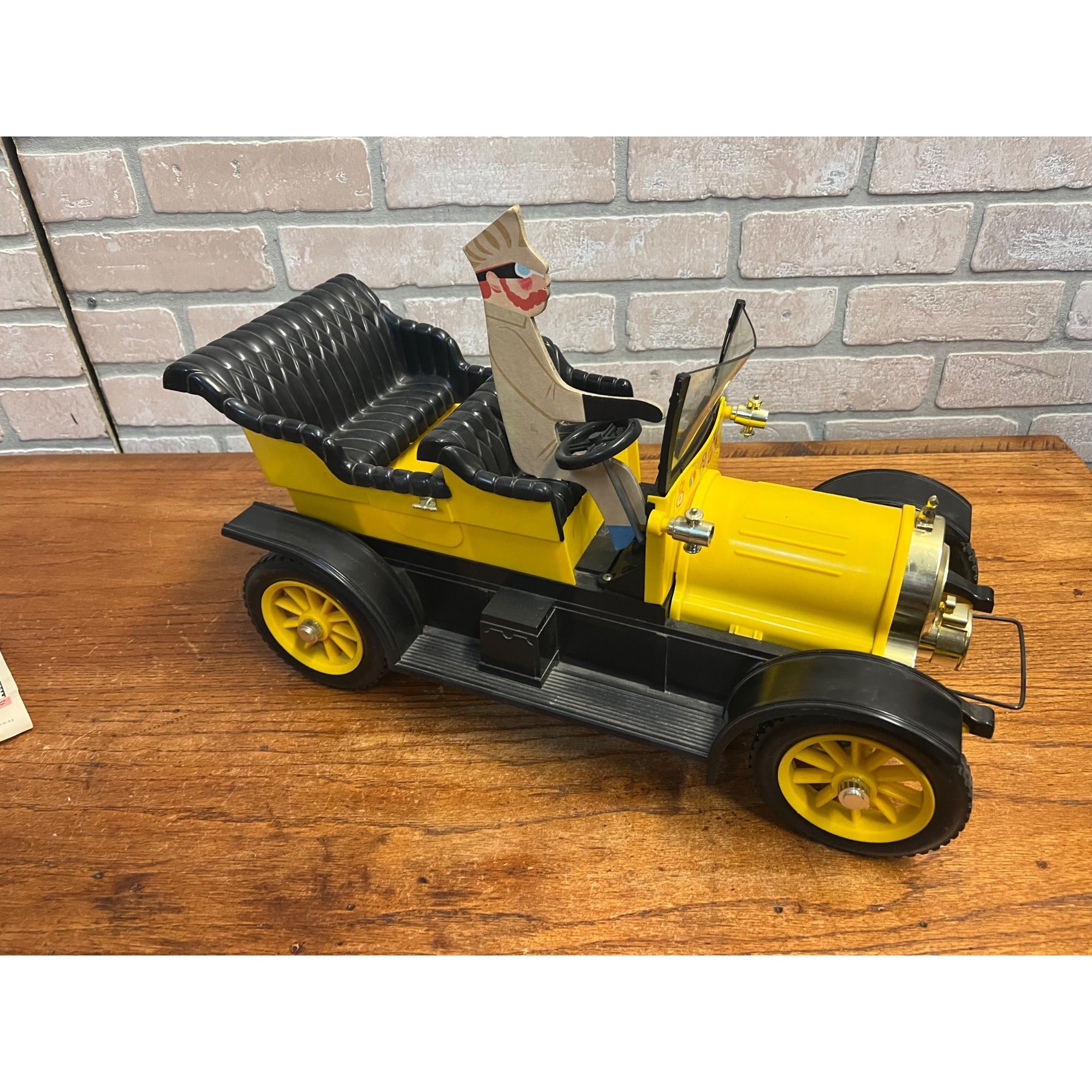 Remco Flying Dutchman Antique Touring Tether Car Motorized U-Control- Works!