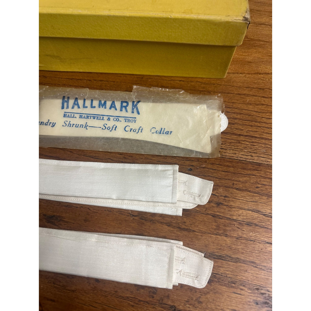 Antique HALLMARK Semi-Soft Shirt Collars Glenside w/ Original Mercantile Box