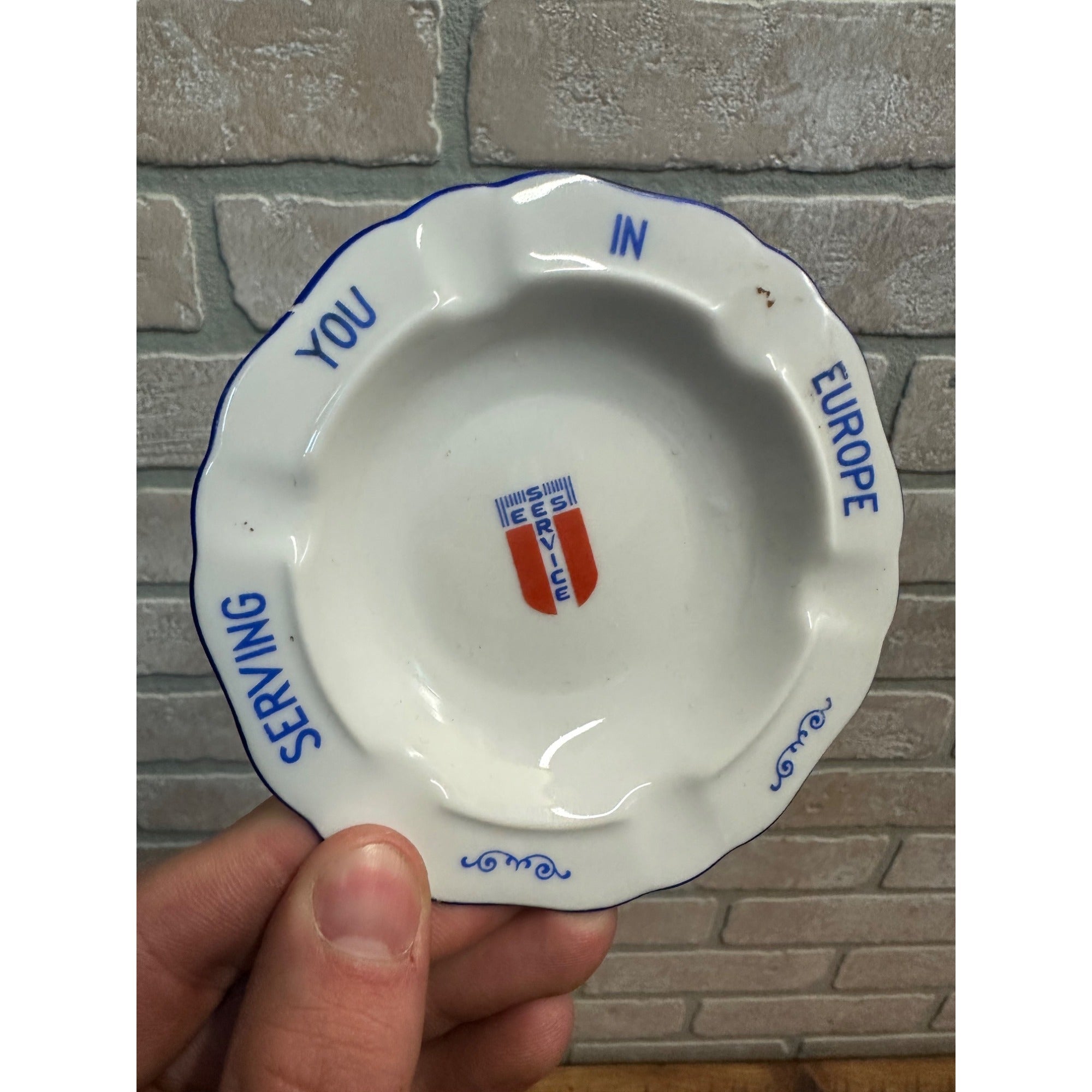 US Military EES SERVICE ASHTRAY SERVING EUROPE Winterling Bavaria Germany 4"