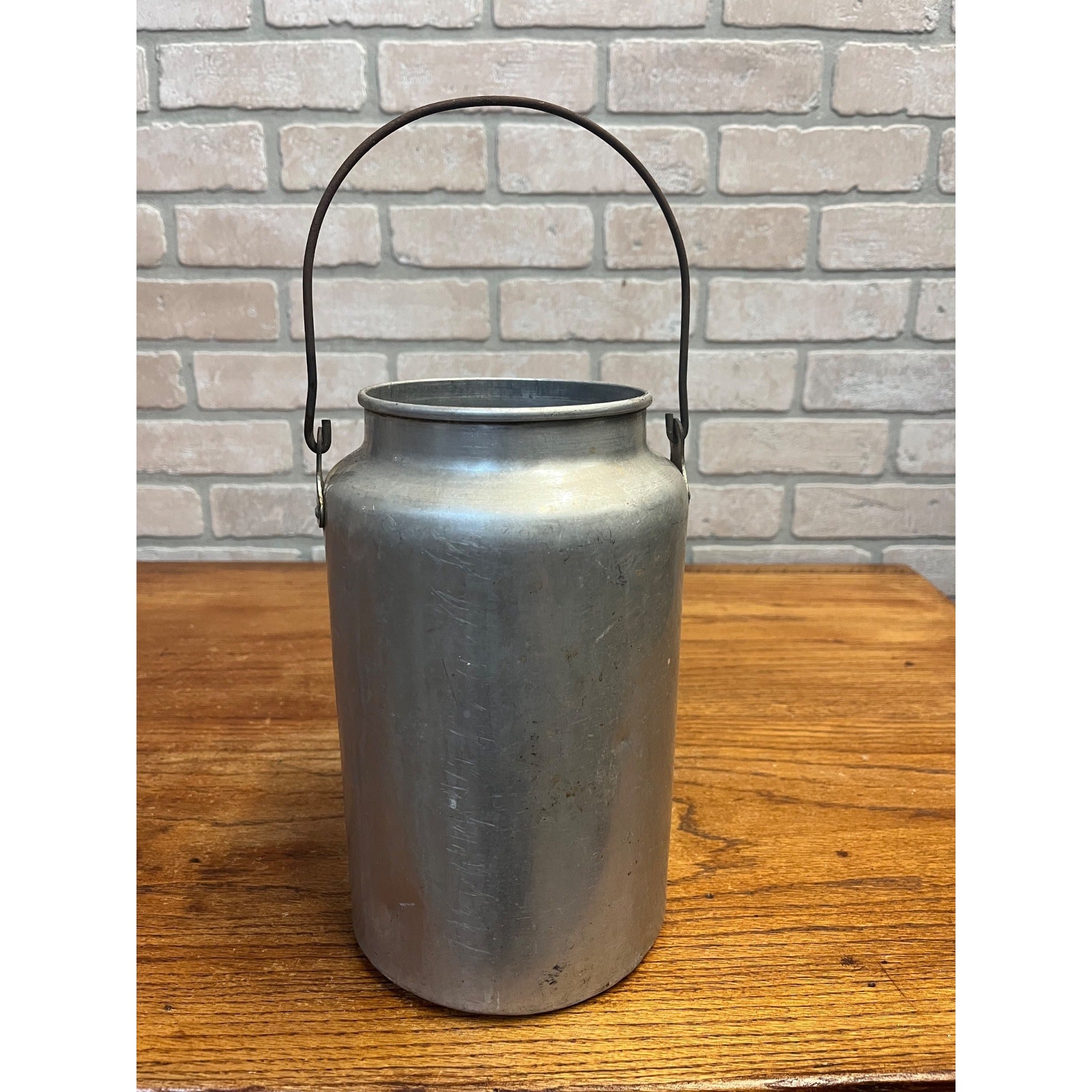 Vintage Milk Pail Leyse Aluminum Milk Can from Dairy Farm 4 Quart  - No Lid