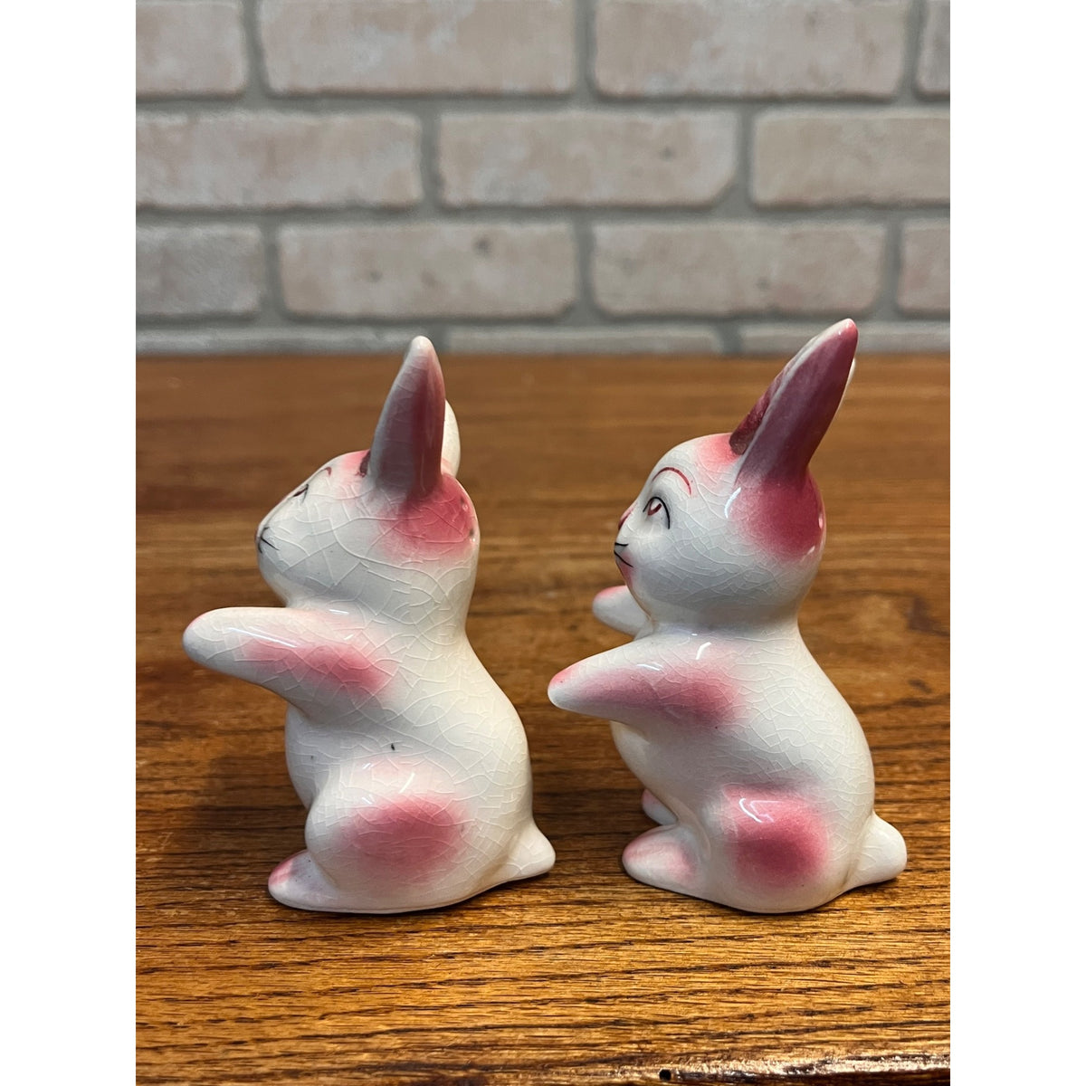 Vintage Kissing Rabbits Ceramic Salt & Pepper Shaker Set Mid-Century Japan Vintage Kitchen Decor