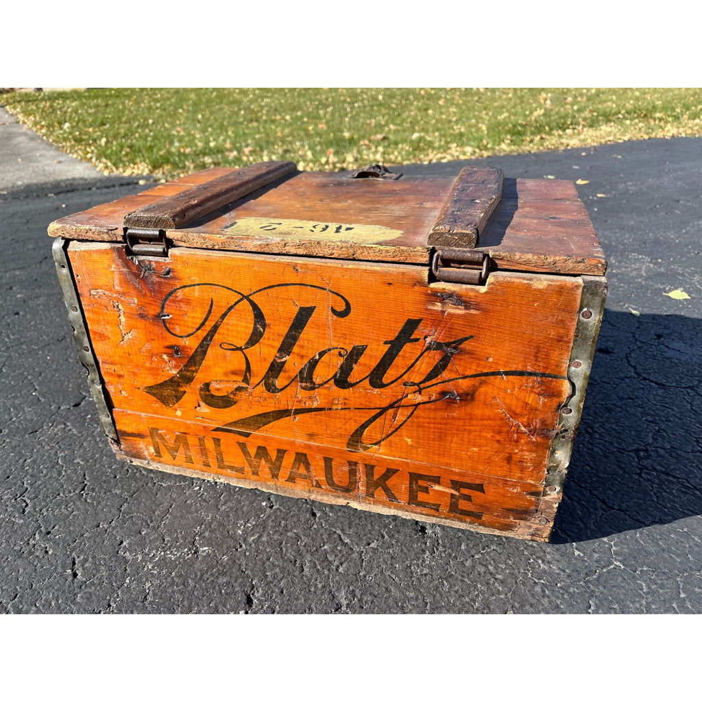 Vintage Blatz Beer Lidded Wooden Crate Case Box Milwaukee Wis