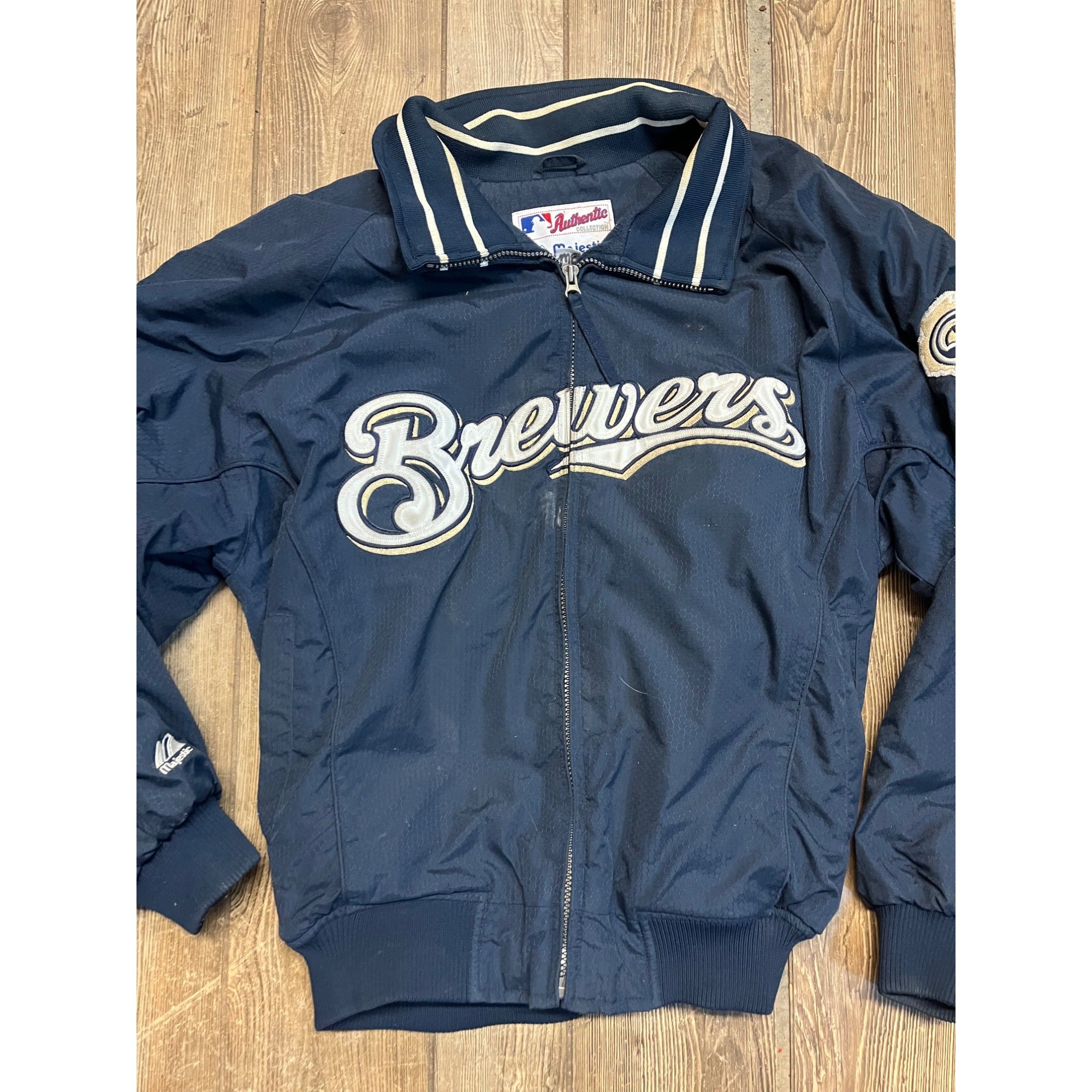Milwaukee Brewers Authentic Dugout Jacket Men's Medium Game Used?