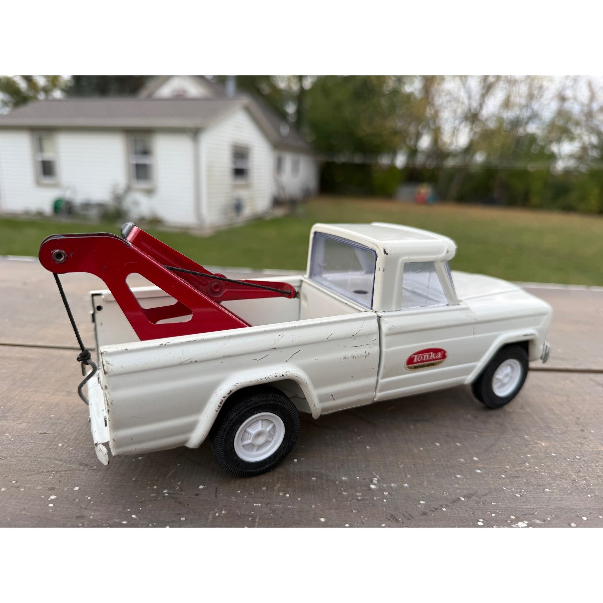 Vintage Tonka Wrecker Tow Truck Pressed Steel Toy 9.5" Long