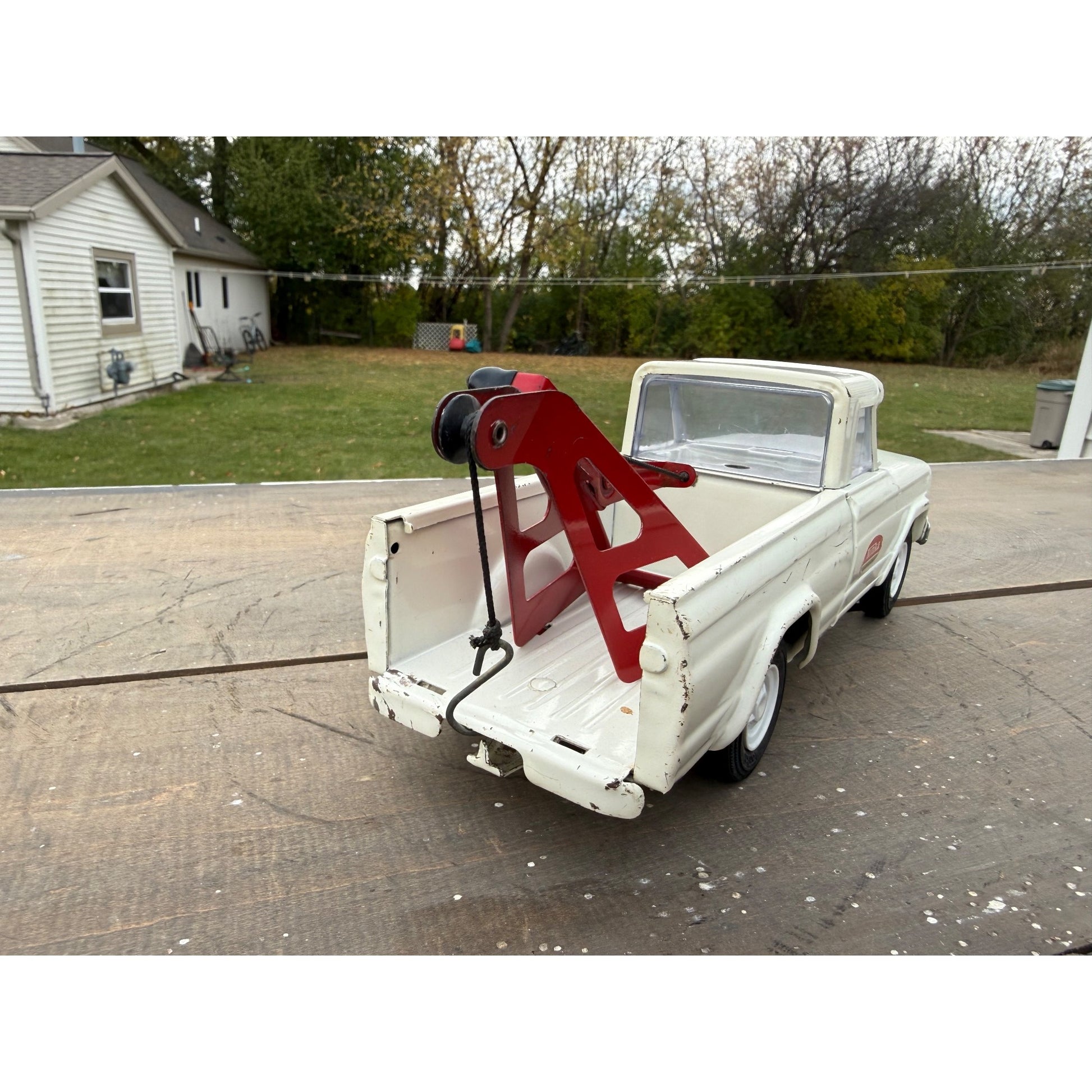 Vintage Tonka Wrecker Tow Truck Pressed Steel Toy 9.5" Long