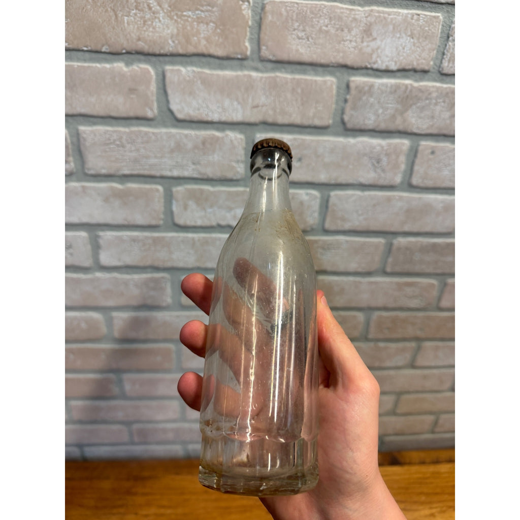 1920s Ritters Cedarburg Wis Spring Water Embossed Bottle W/ Cap