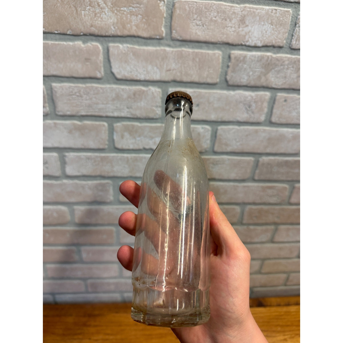 1920s Ritters Cedarburg Wis Spring Water Embossed Bottle W/ Cap