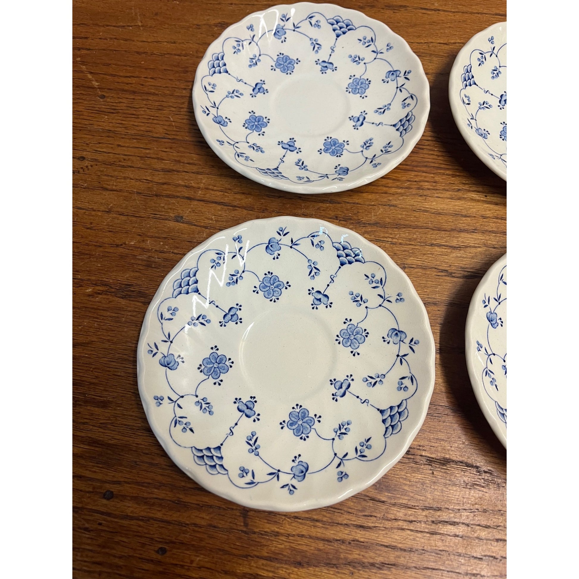 (4) Vintage Myott Finlandia Tea Cup Saucers Staffordshire Ware Blue White Meakin