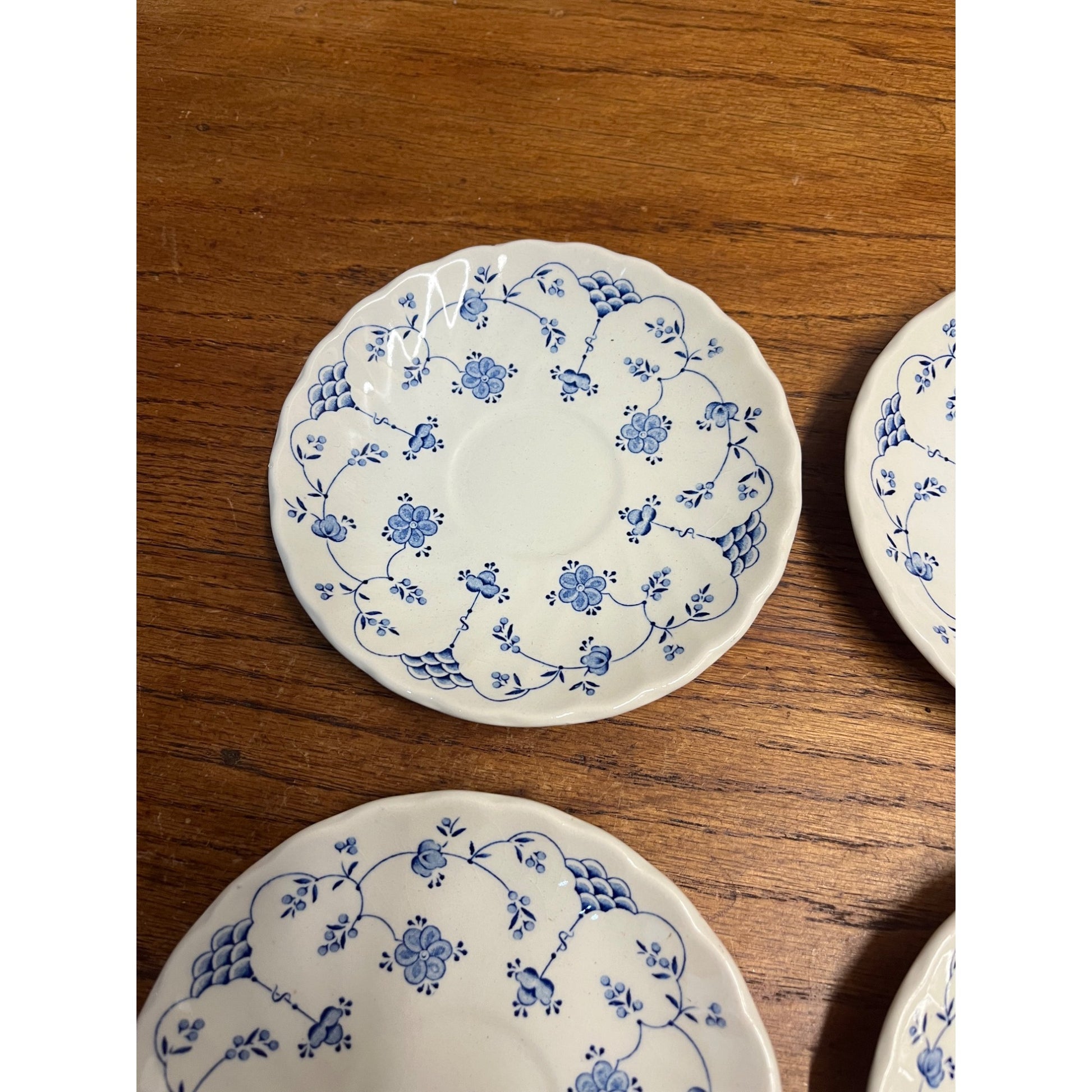 (4) Vintage Myott Finlandia Tea Cup Saucers Staffordshire Ware Blue White Meakin