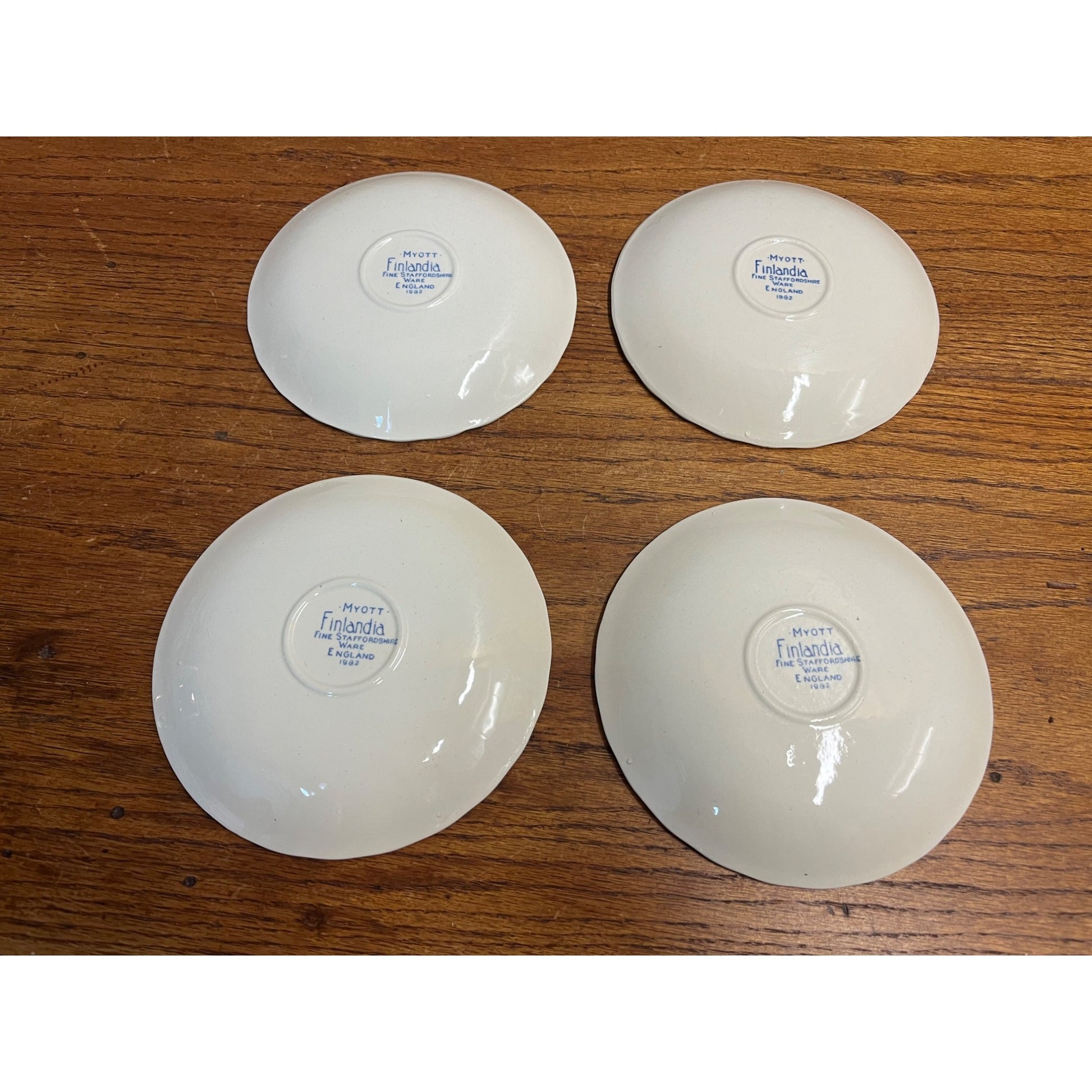 (4) Vintage Myott Finlandia Tea Cup Saucers Staffordshire Ware Blue White Meakin