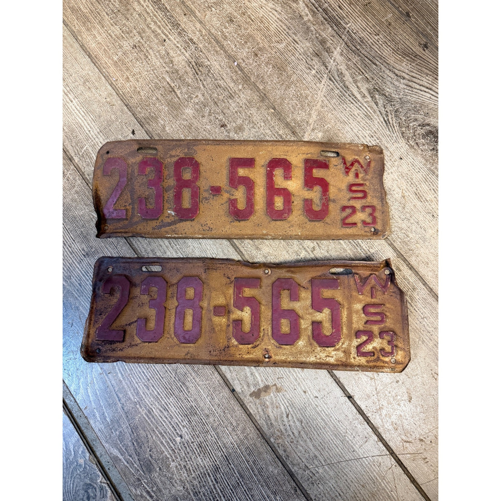 Vintage 1923 Wisconsin Automobile License PLates Pair Embossed Matched