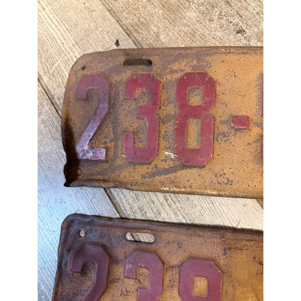 Vintage 1923 Wisconsin Automobile License PLates Pair Embossed Matched