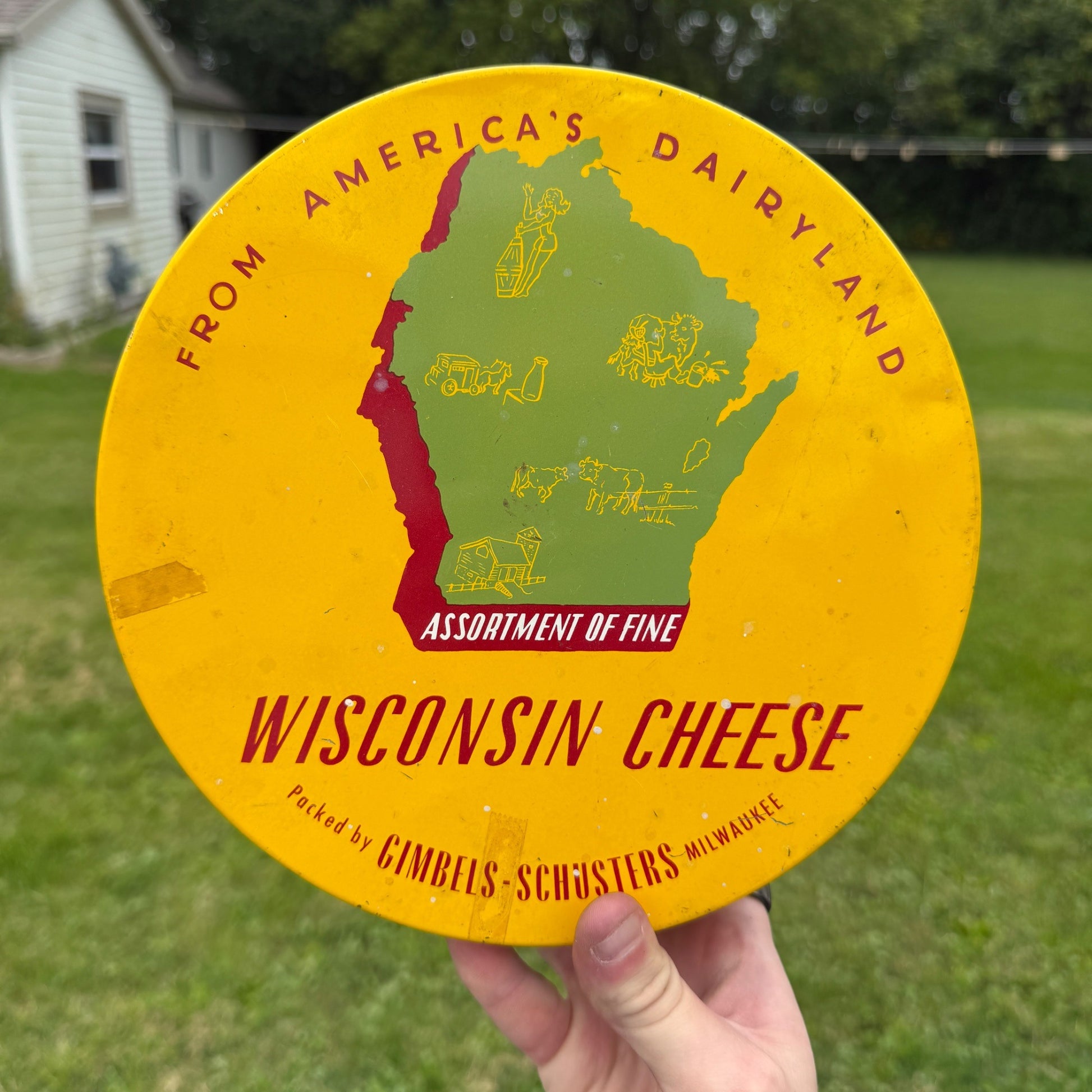 Vintage Wisconsin Cheese Advertising Kitchen Tin Gimbels Milwaukee 8.5"