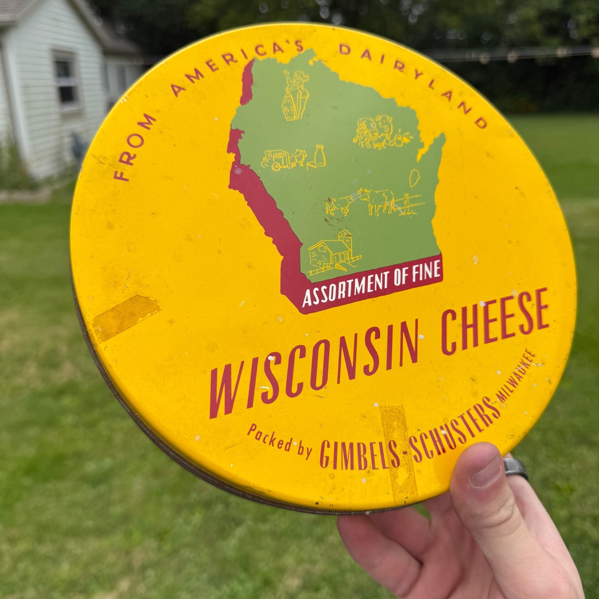 Vintage Wisconsin Cheese Advertising Kitchen Tin Gimbels Milwaukee 8.5"