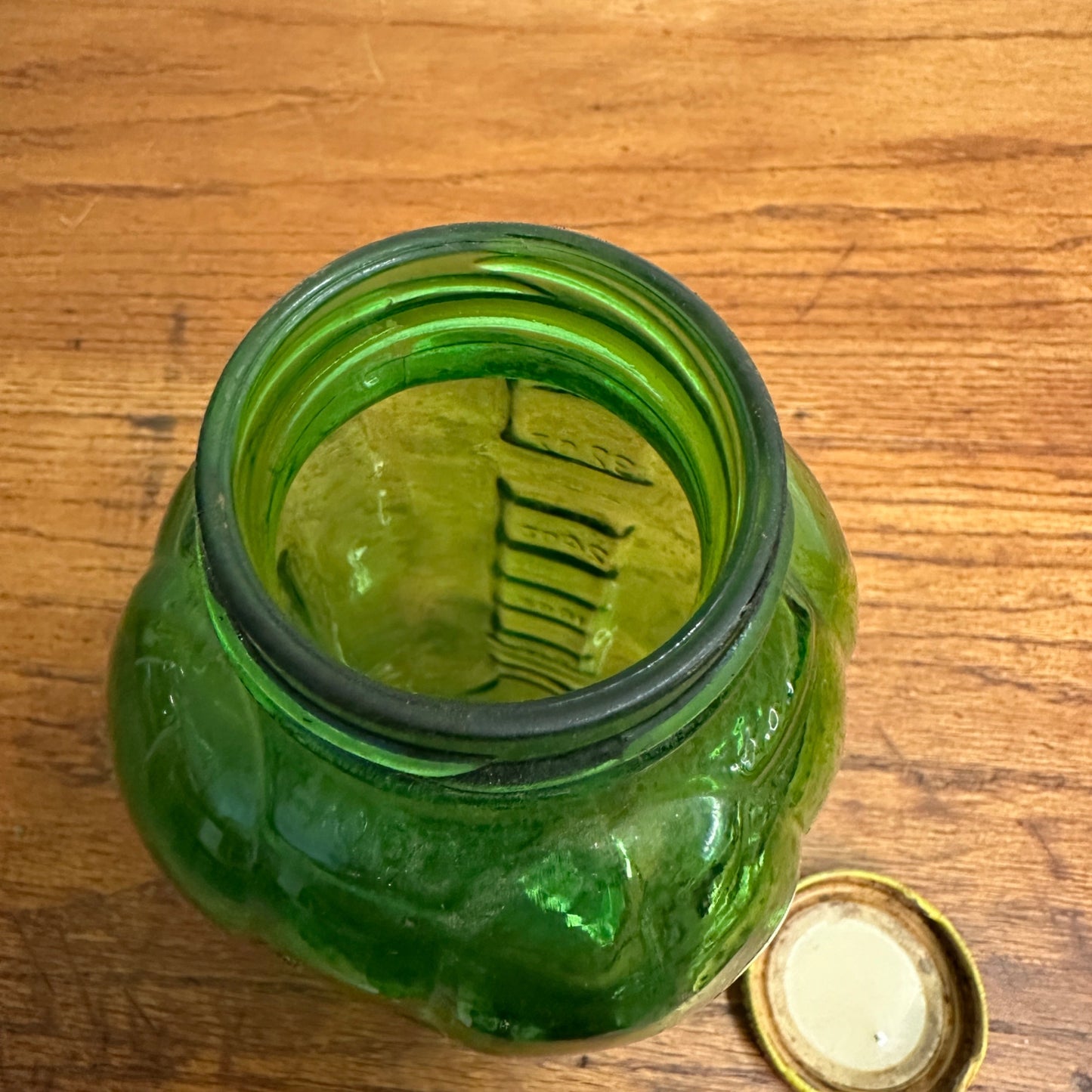 Vintage Anchor Hocking Green Glass 40 oz Water Juice Refrigerator Bottle w Lid