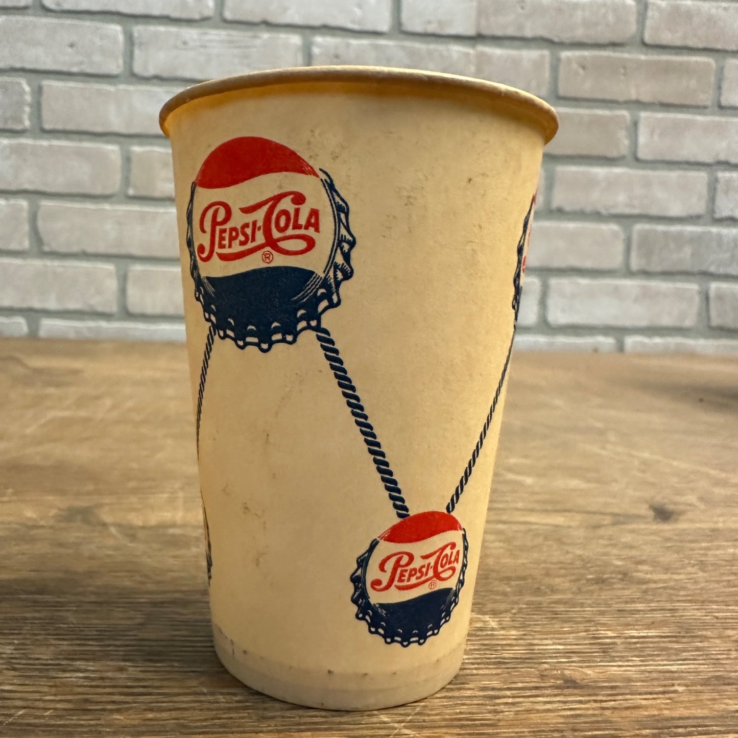 Vintage 7oz Pepsi Cola Single Dot Bouncing Chain Soda Promo Wax Paper Cup