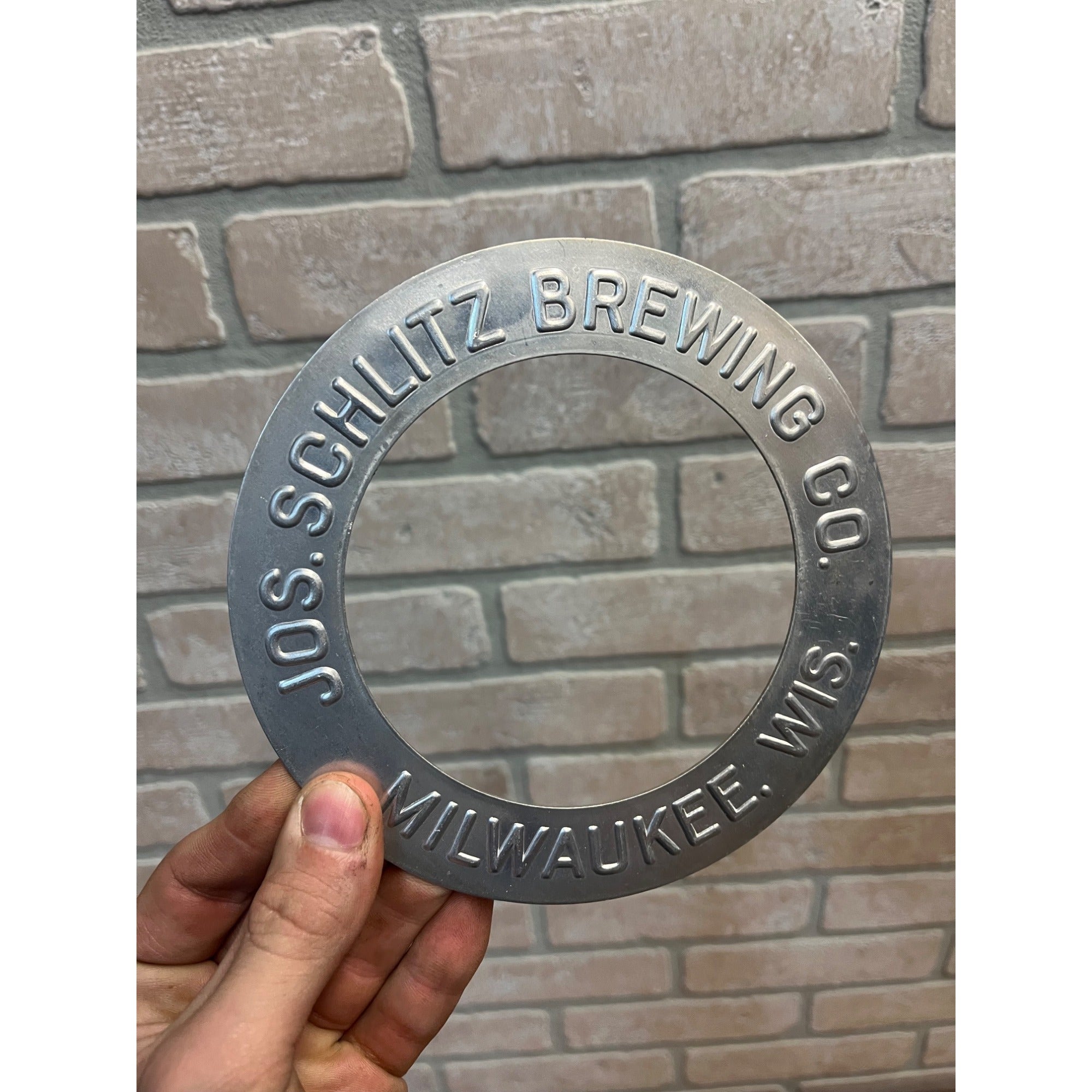 Vintage JOS. SCHLITZ BREWING Milwaukee, Wis. Aluminum Beer Keg Rebranding Ring