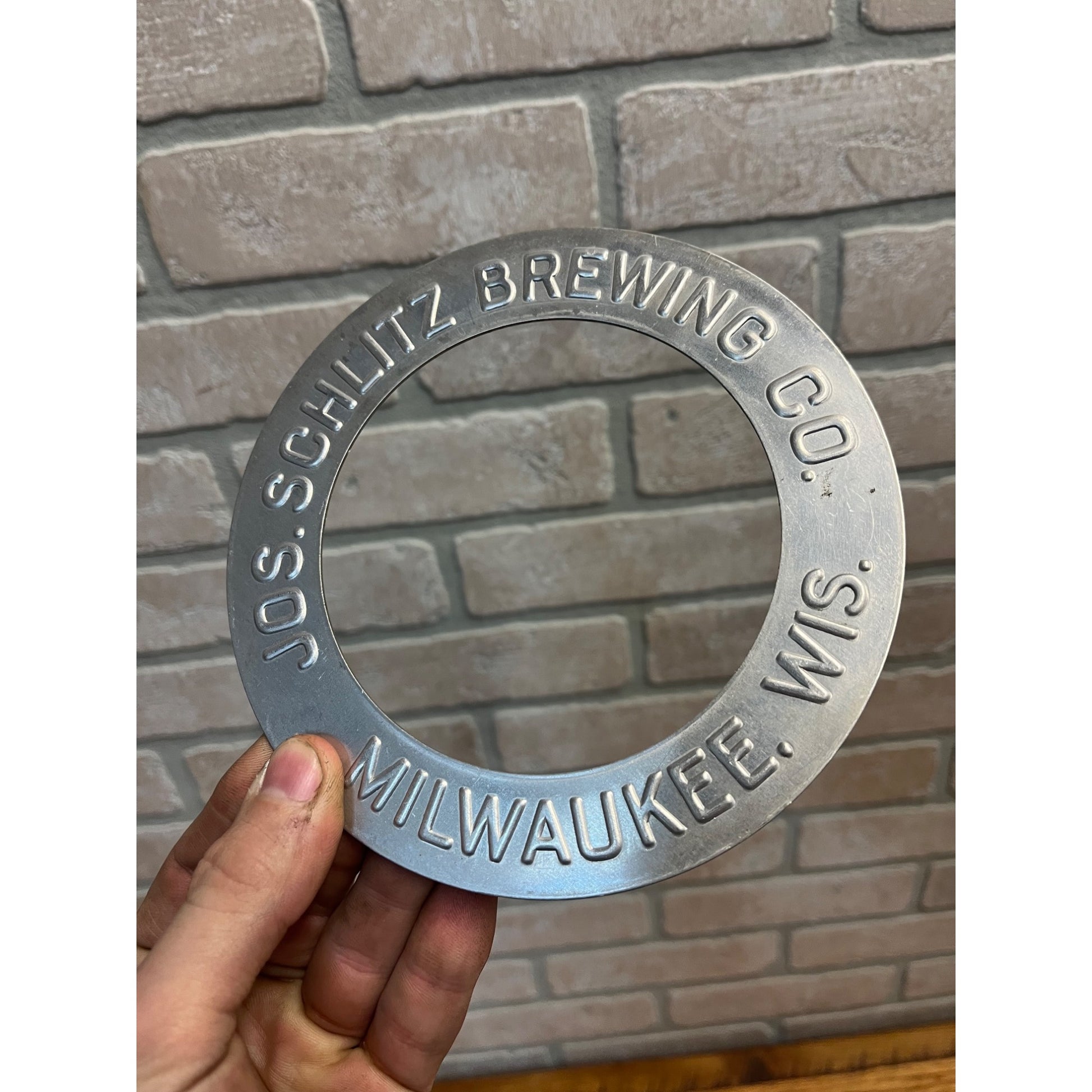 Vintage JOS. SCHLITZ BREWING Milwaukee, Wis. Aluminum Beer Keg Rebranding Ring
