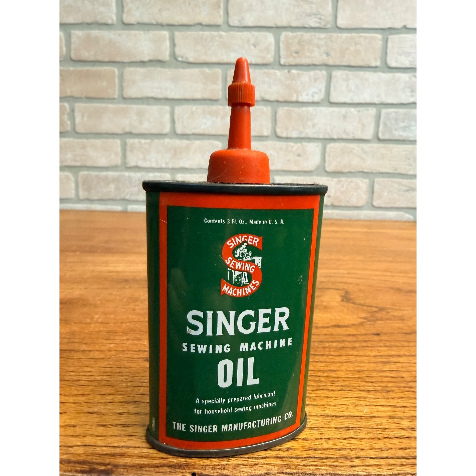 Vintage Singer Sewing Machine Hand Oiler Household Oil Can