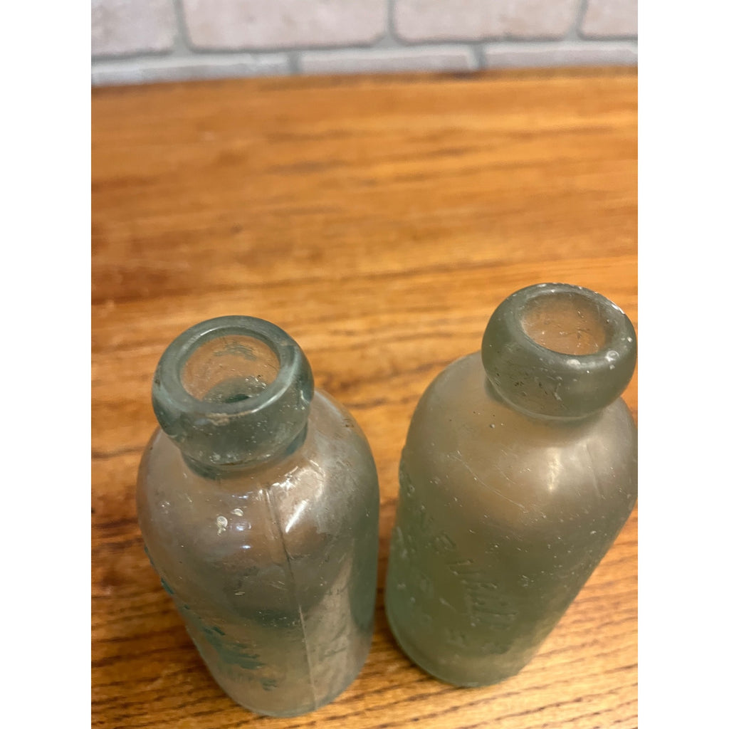 Ben Kornburger Milwaukee Wisconsin Blob Top Hutchinson Soda Bottles Lot (2)