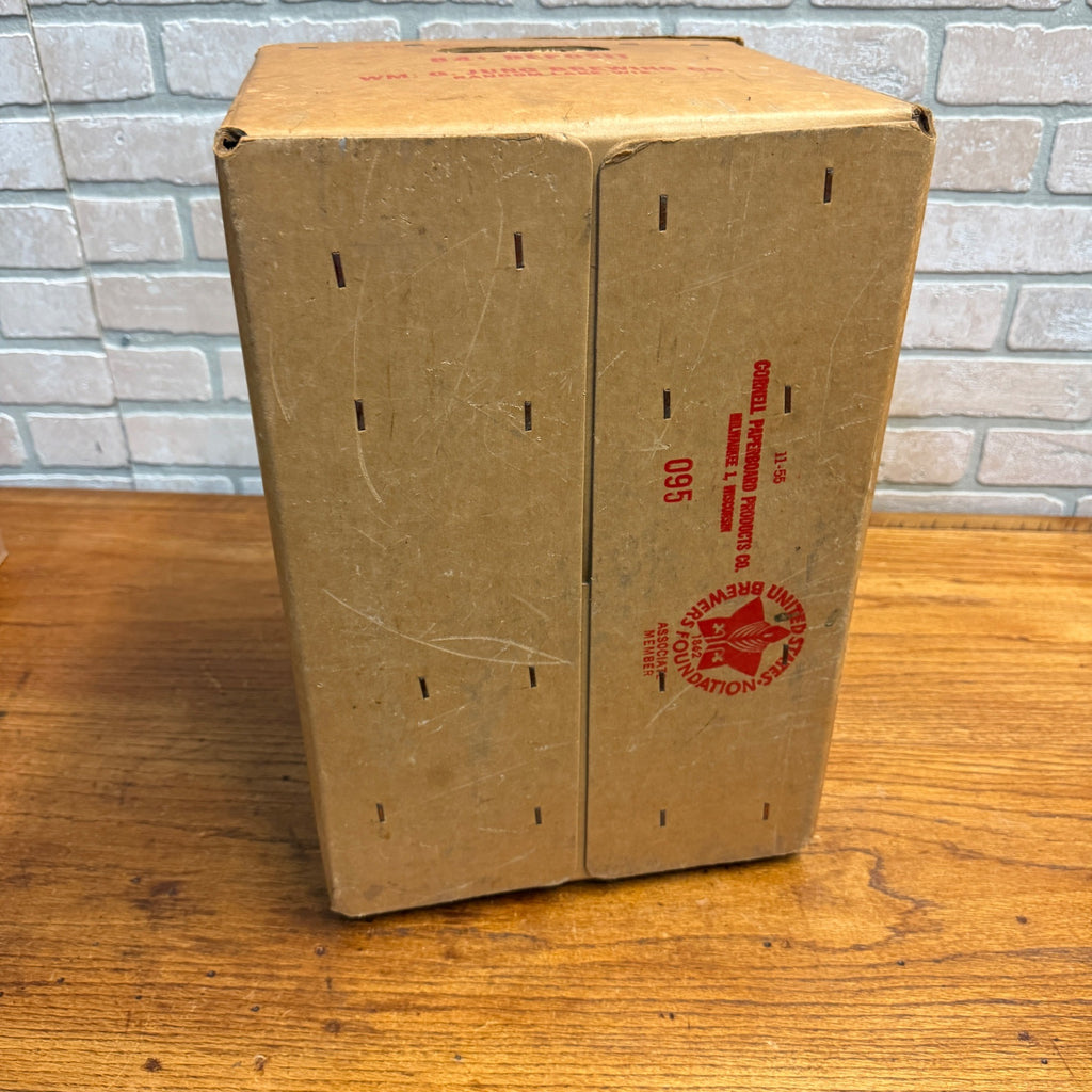 Vintage Jung Brewery Random Lake Wisconsin WI Beer Cardboard Case / Crate