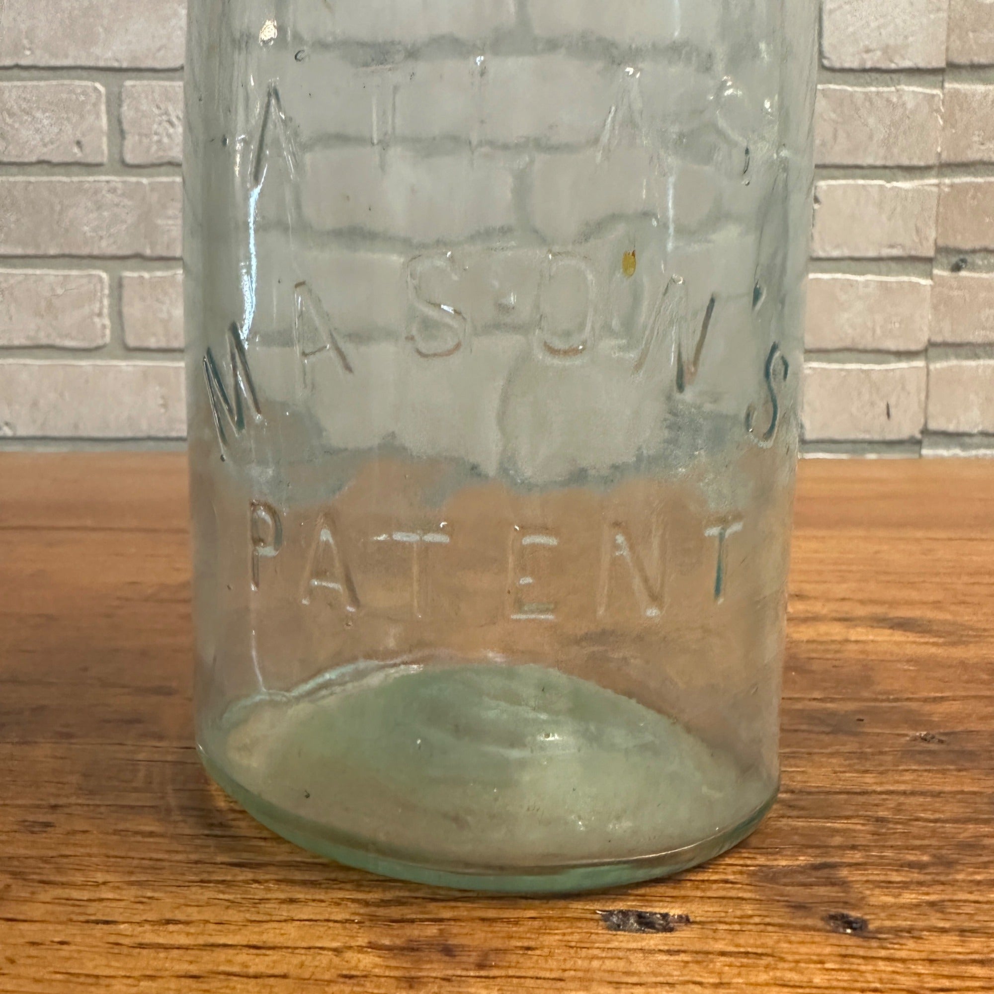 Antique ATLAS MASON’S PATENT Aqua Green Glass Quart Jar Zinc Cap Bubbles
