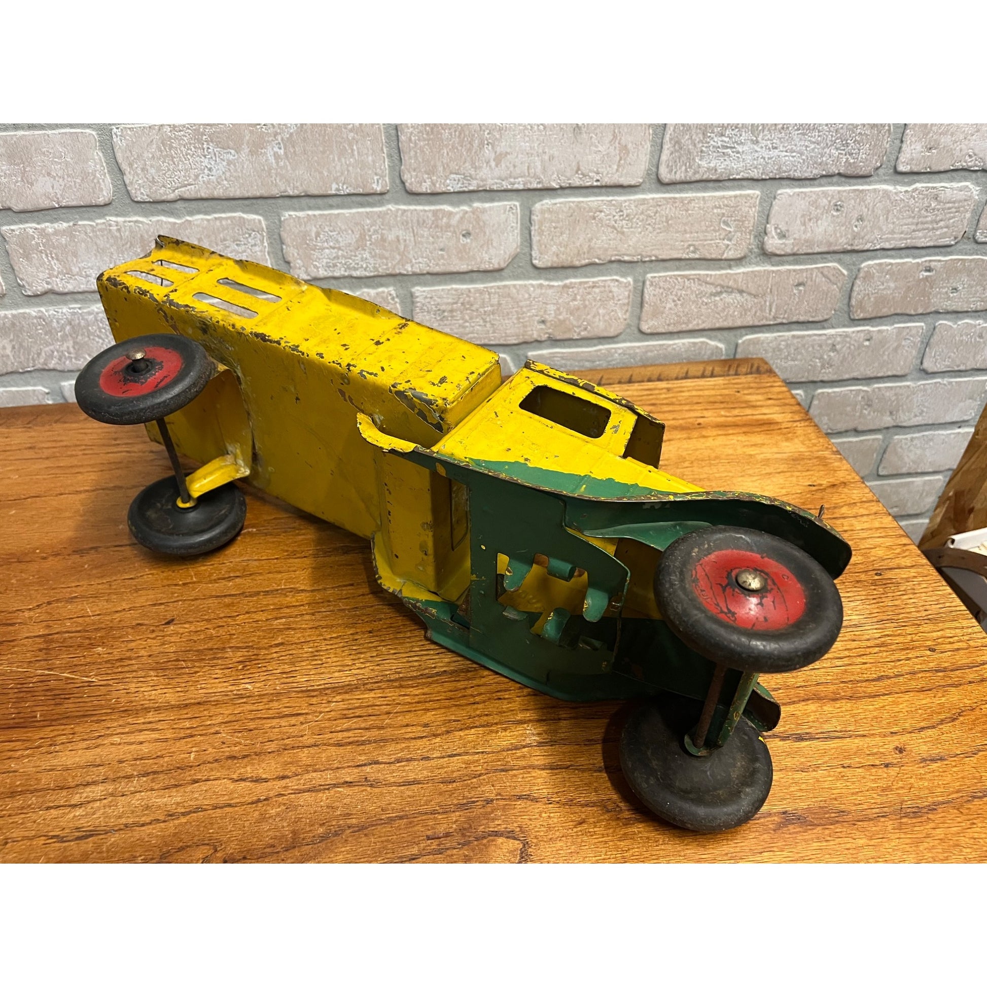 Vintage Buddy L City Dray Pressed Steel Toy Truck 19" Yellow / Green