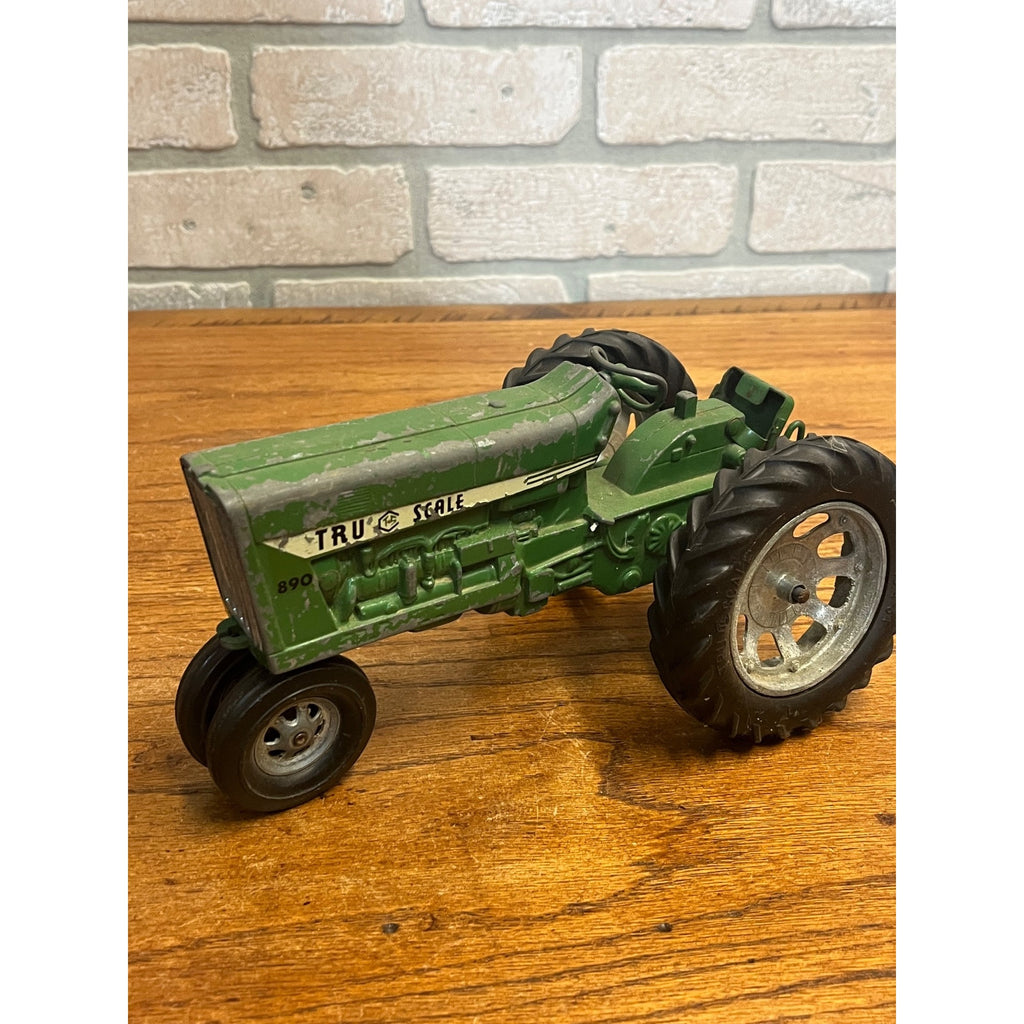 Vintage 1950s Tru-Scale #890 Green Farm Toy Tractor 1/16 Scale - Flip Seat
