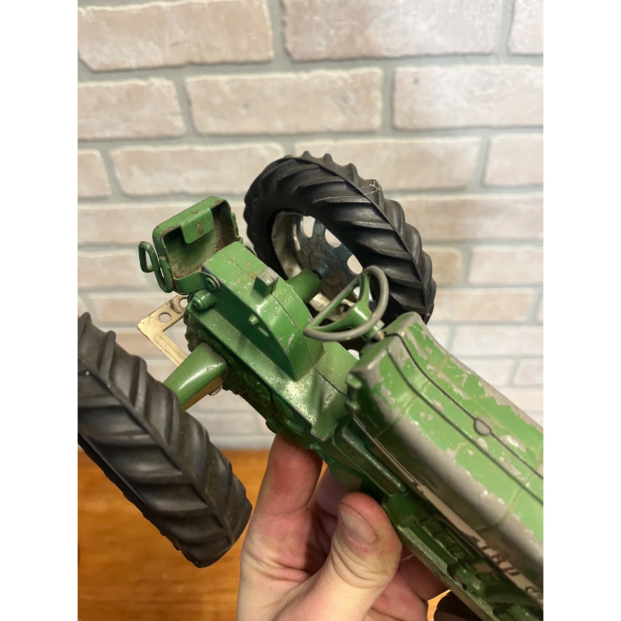 Vintage 1950s Tru-Scale #890 Green Farm Toy Tractor 1/16 Scale - Flip Seat