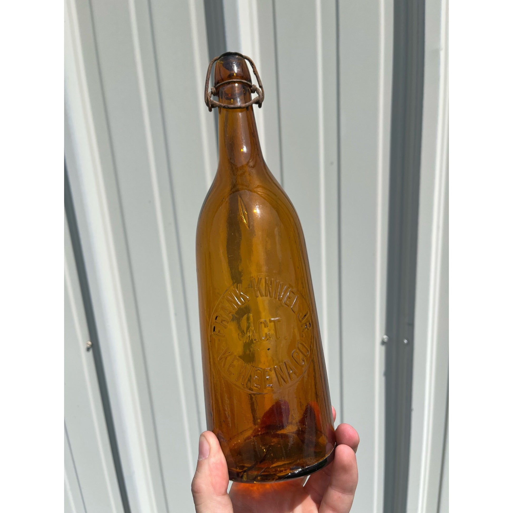 Extremely Rare Frank Knivel Jr Keweena Co Michigan Amber Beer Bottle Blob Quart