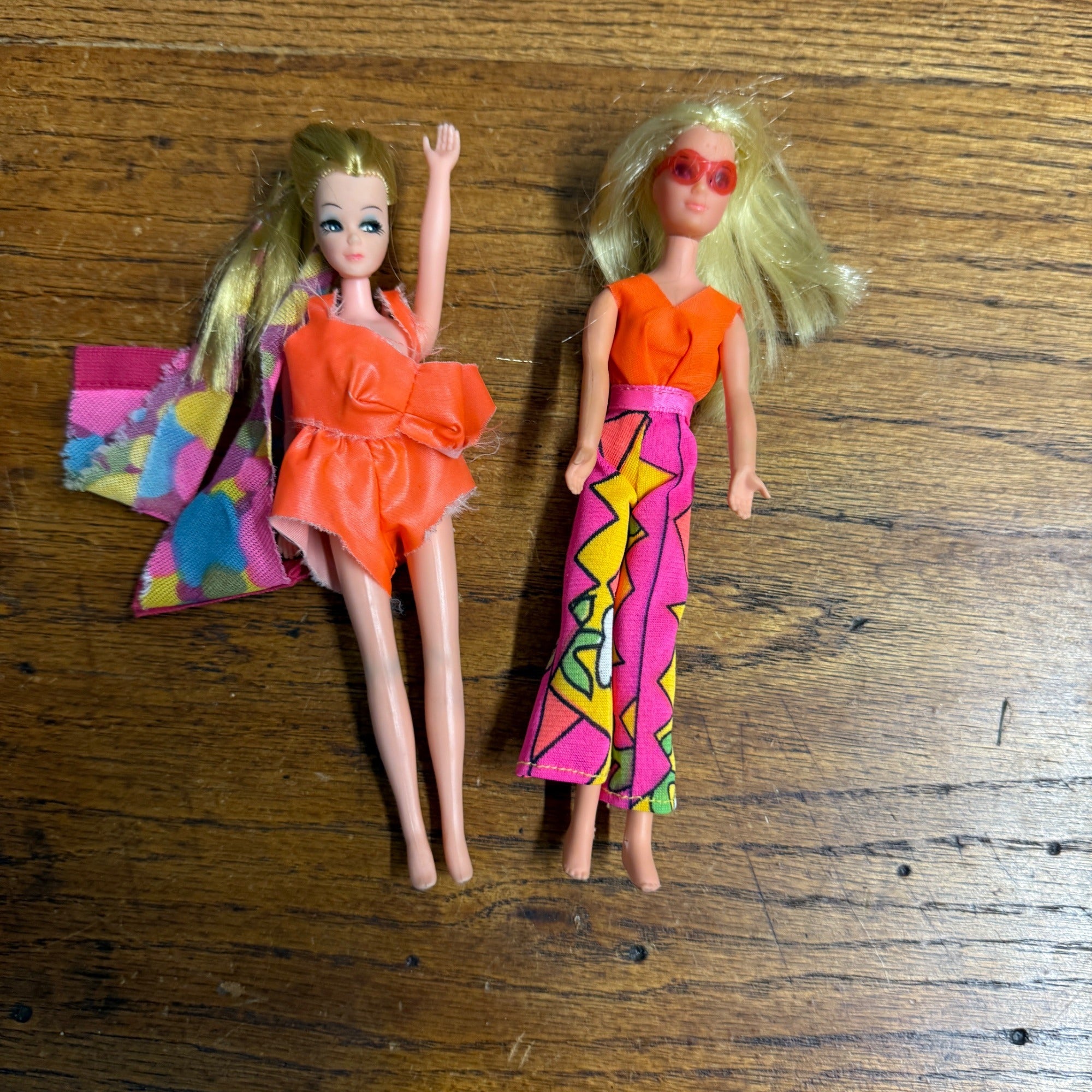 (2) Vintage 1970s Mattel Rock Flowers Dolls