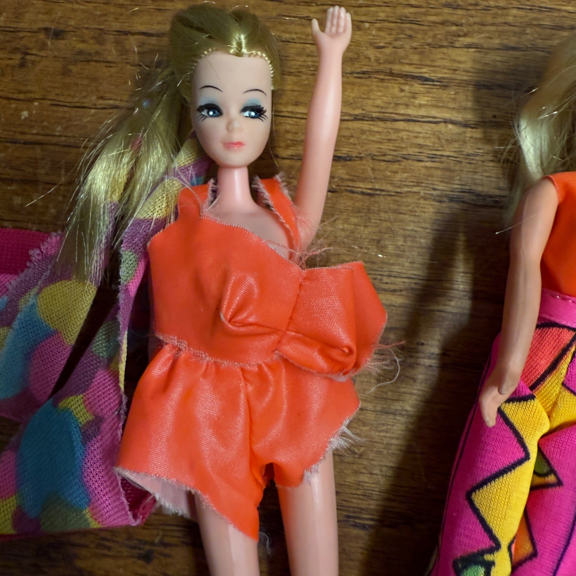 (2) Vintage 1970s Mattel Rock Flowers Dolls