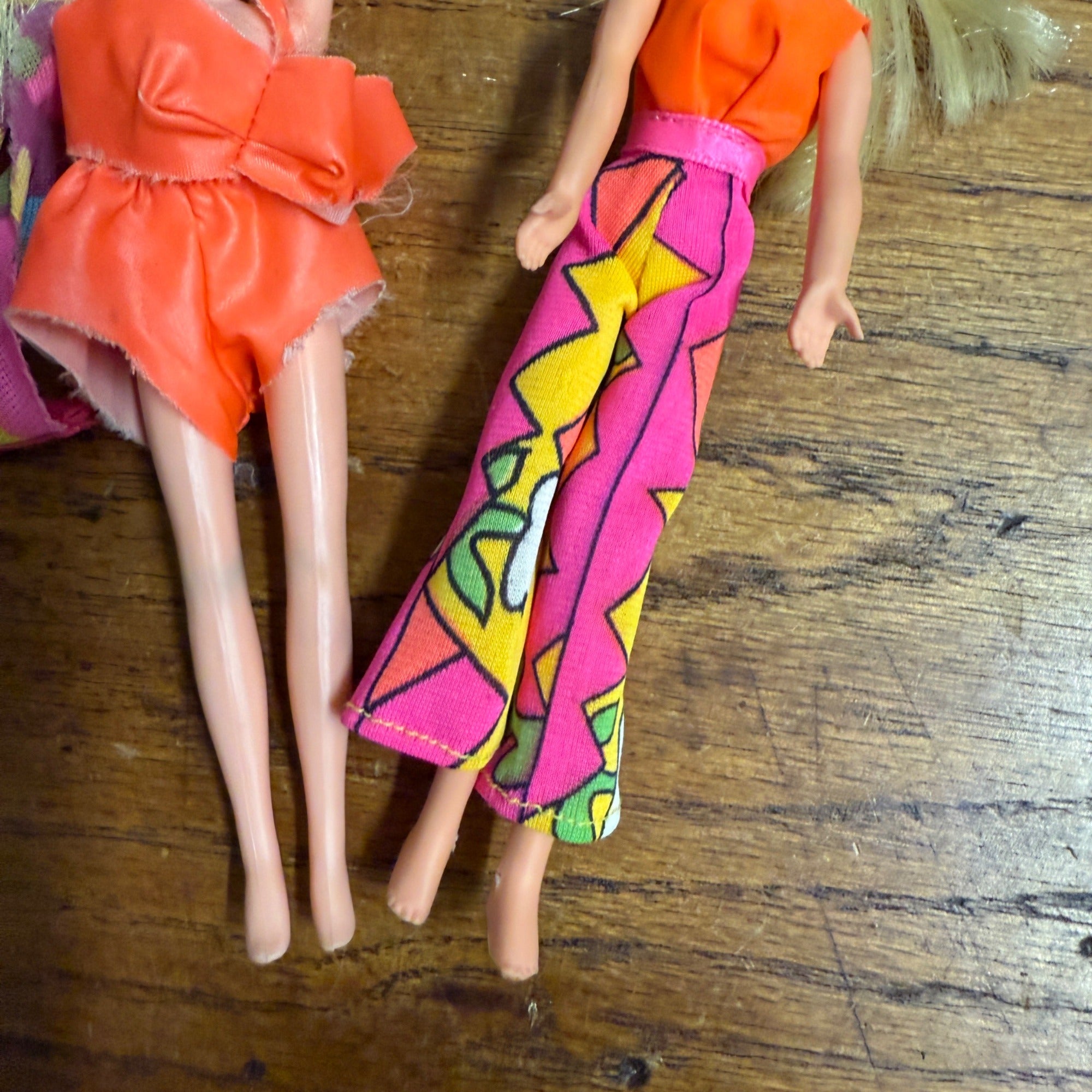 (2) Vintage 1970s Mattel Rock Flowers Dolls