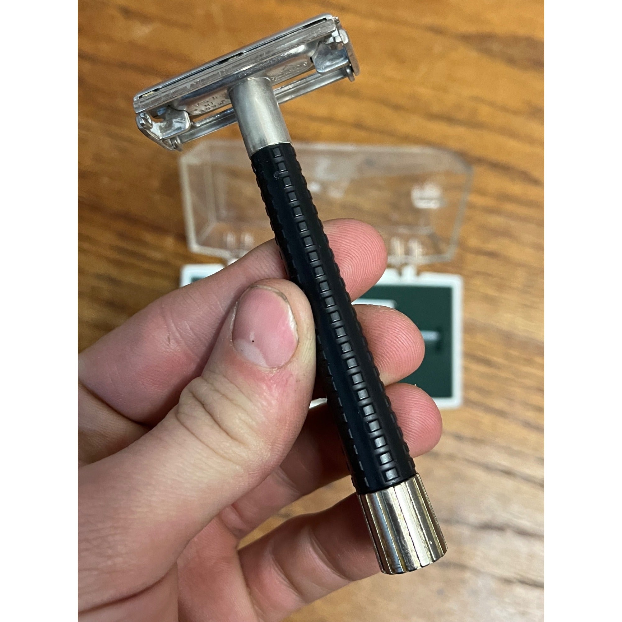 Vintage 1965 Schick Krona Safety Razor W/ Original Case