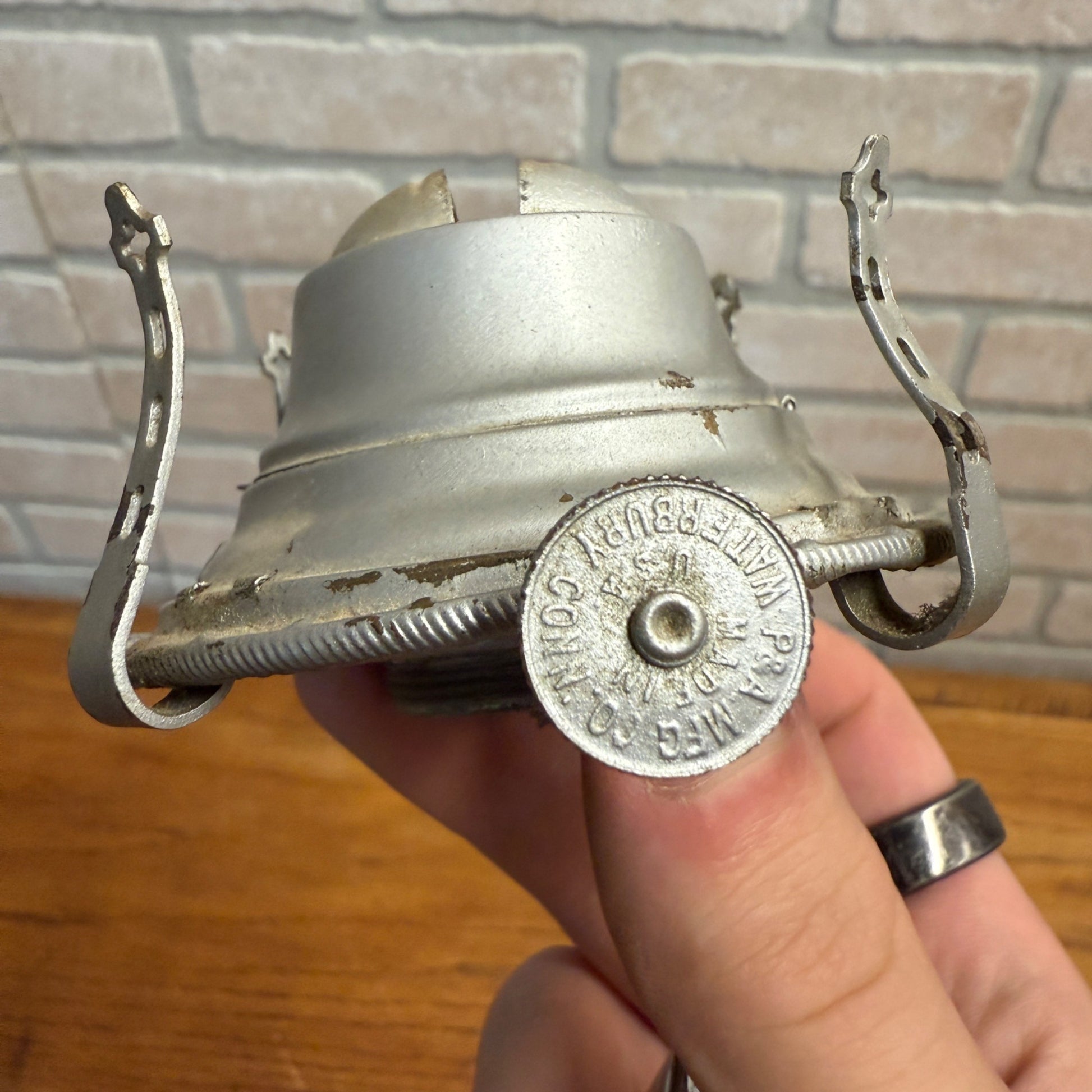 Vintage Banner Oil Burner Waterbury P&A Painted Silver As-IS