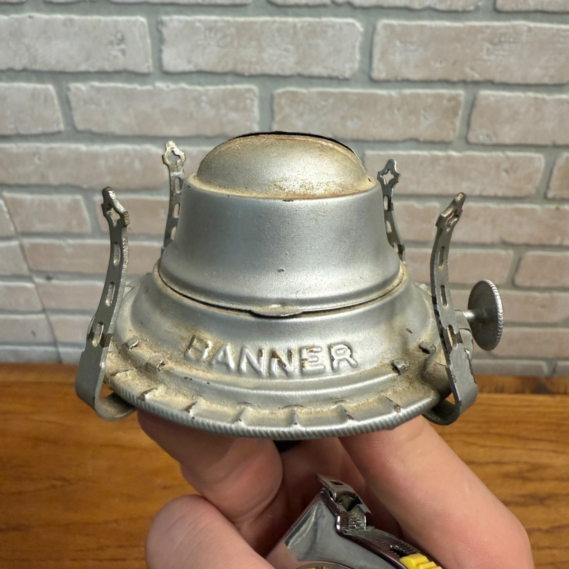 Vintage Banner Oil Burner Waterbury P&A Painted Silver As-IS