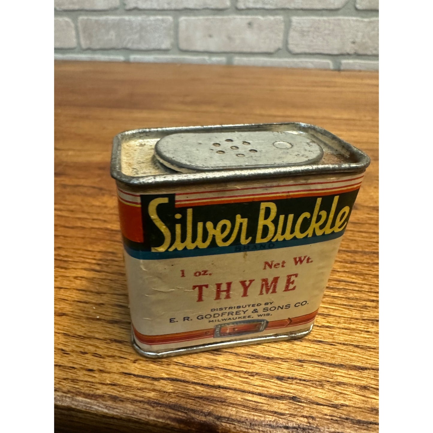 Vintage Silver Buckle Thyme Spice Tin Advertising Milwaukee WI ER Godfrey Sons