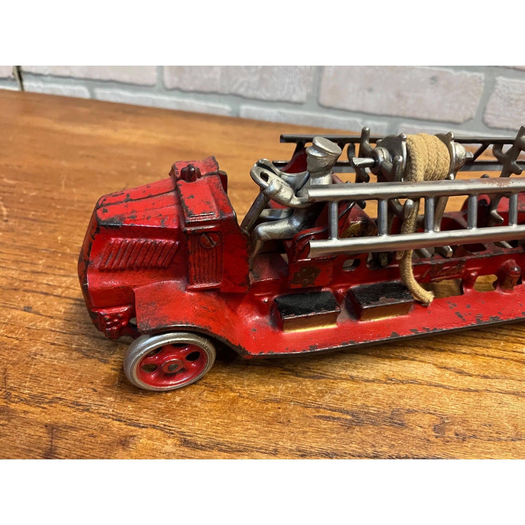 Vintage 1930s Arcade Mack Fire Hook & Ladder Truck Cast Iron Toy Large