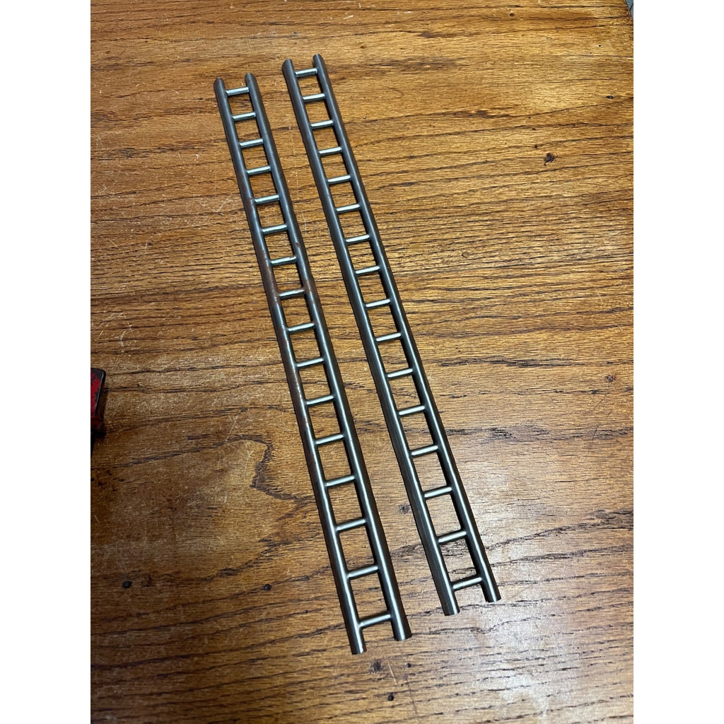 Vintage 1930s Arcade Mack Fire Hook & Ladder Truck Cast Iron Toy Large